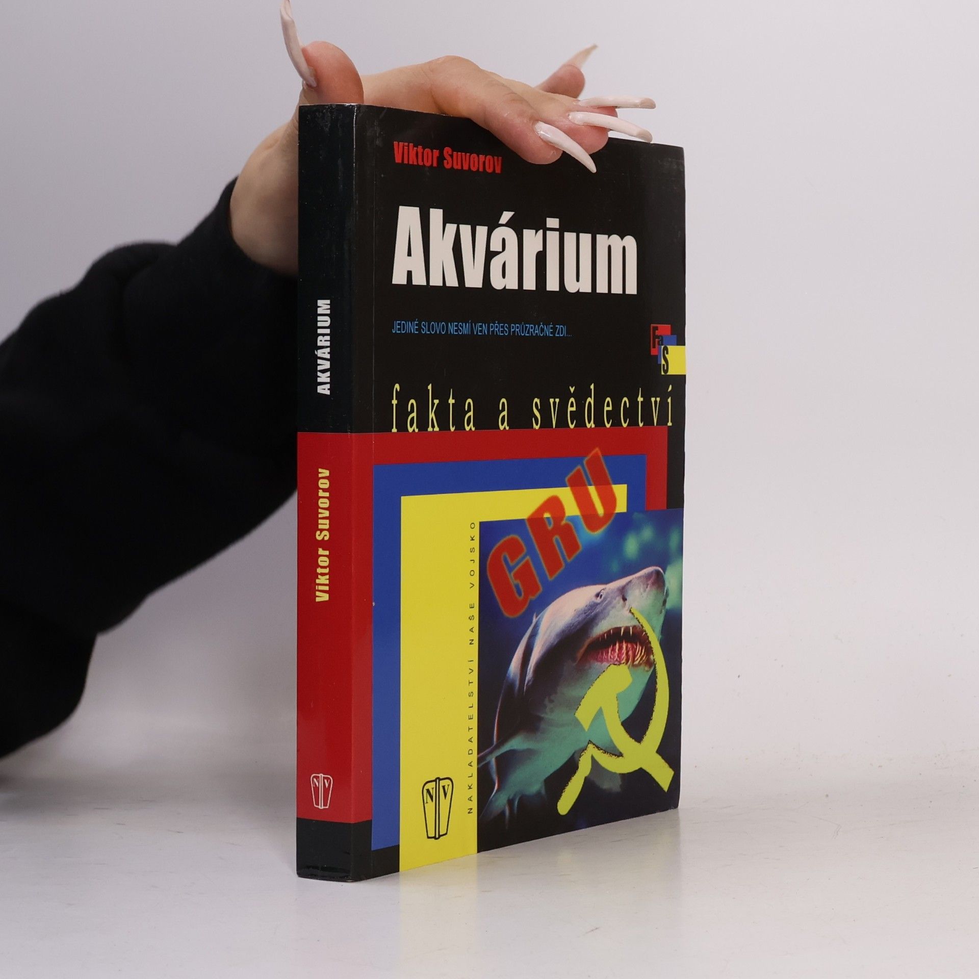 Viktor Suvorov Akvárium.
