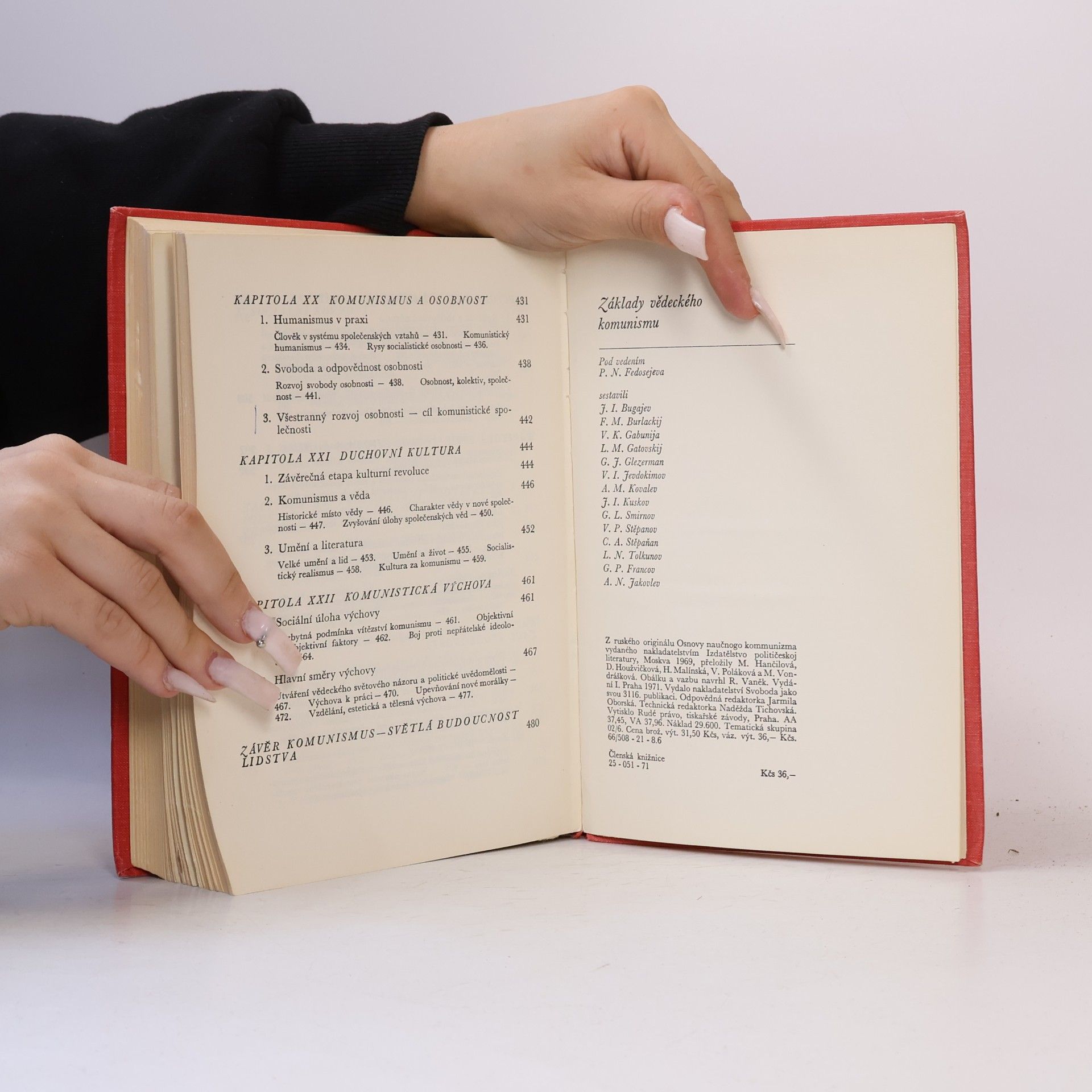 Autorenkollektiv Základy vědeckého komunismu
