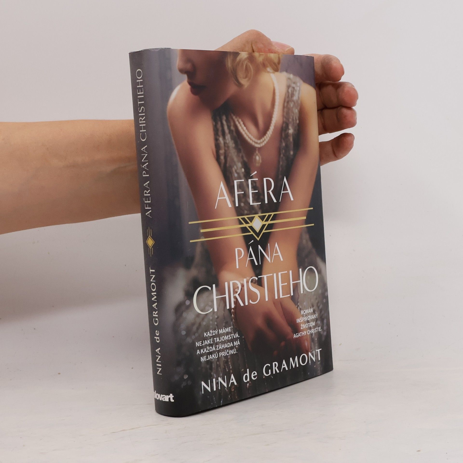 Nina de Gramont Aféra pána Christieho