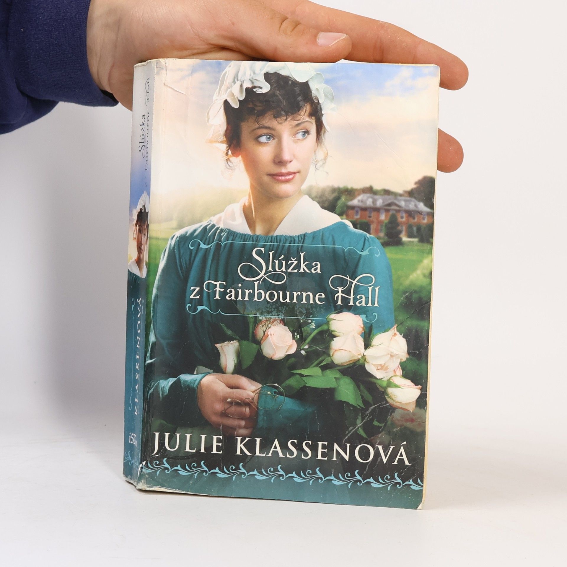Julie Klassen Slúžka z Fairbourne Hall