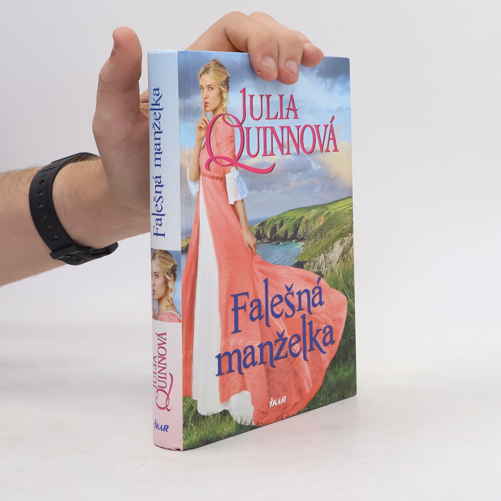 Julie Quinnová Falešná manželka
