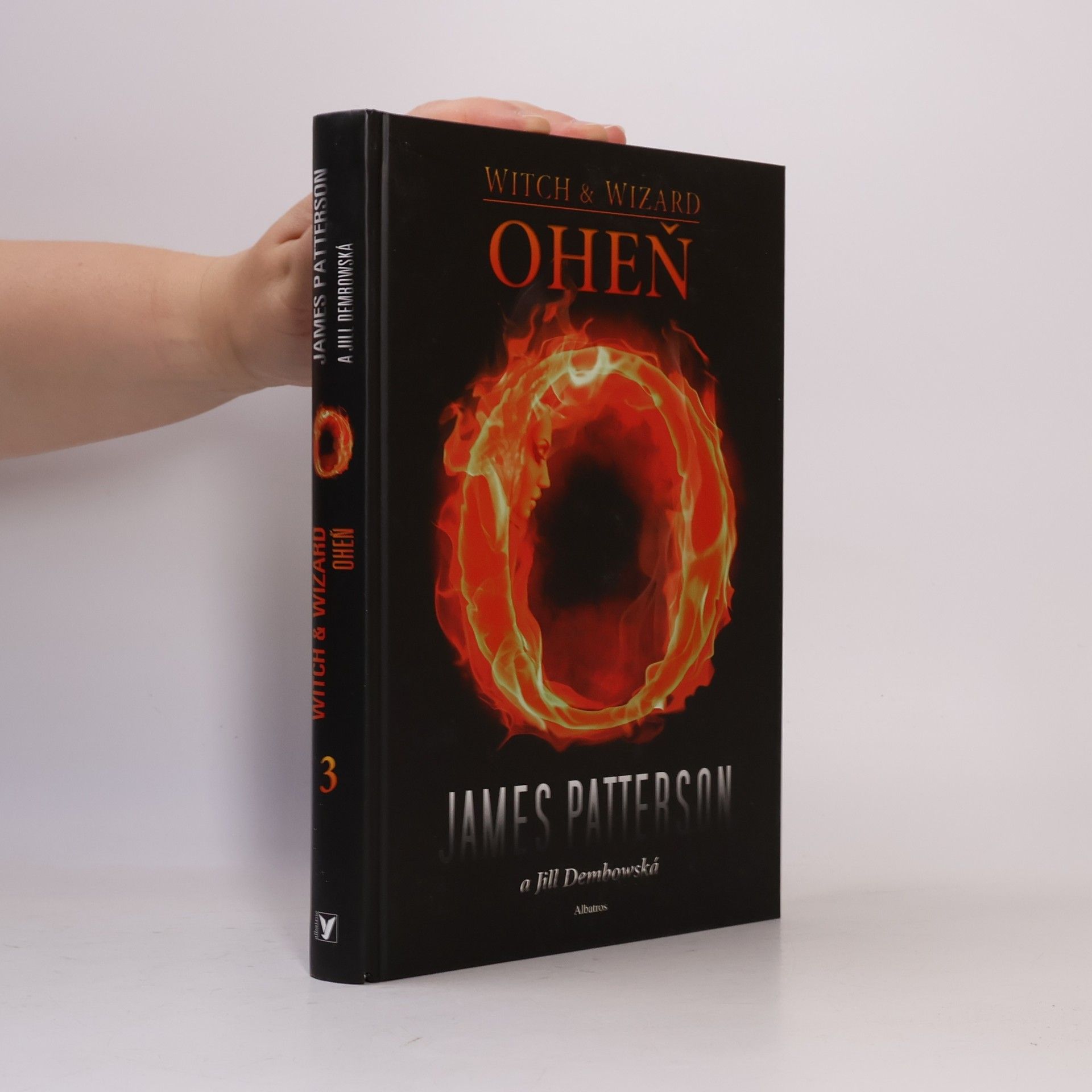 James Patterson Čarodějka a čaroděj 3 – Oheň