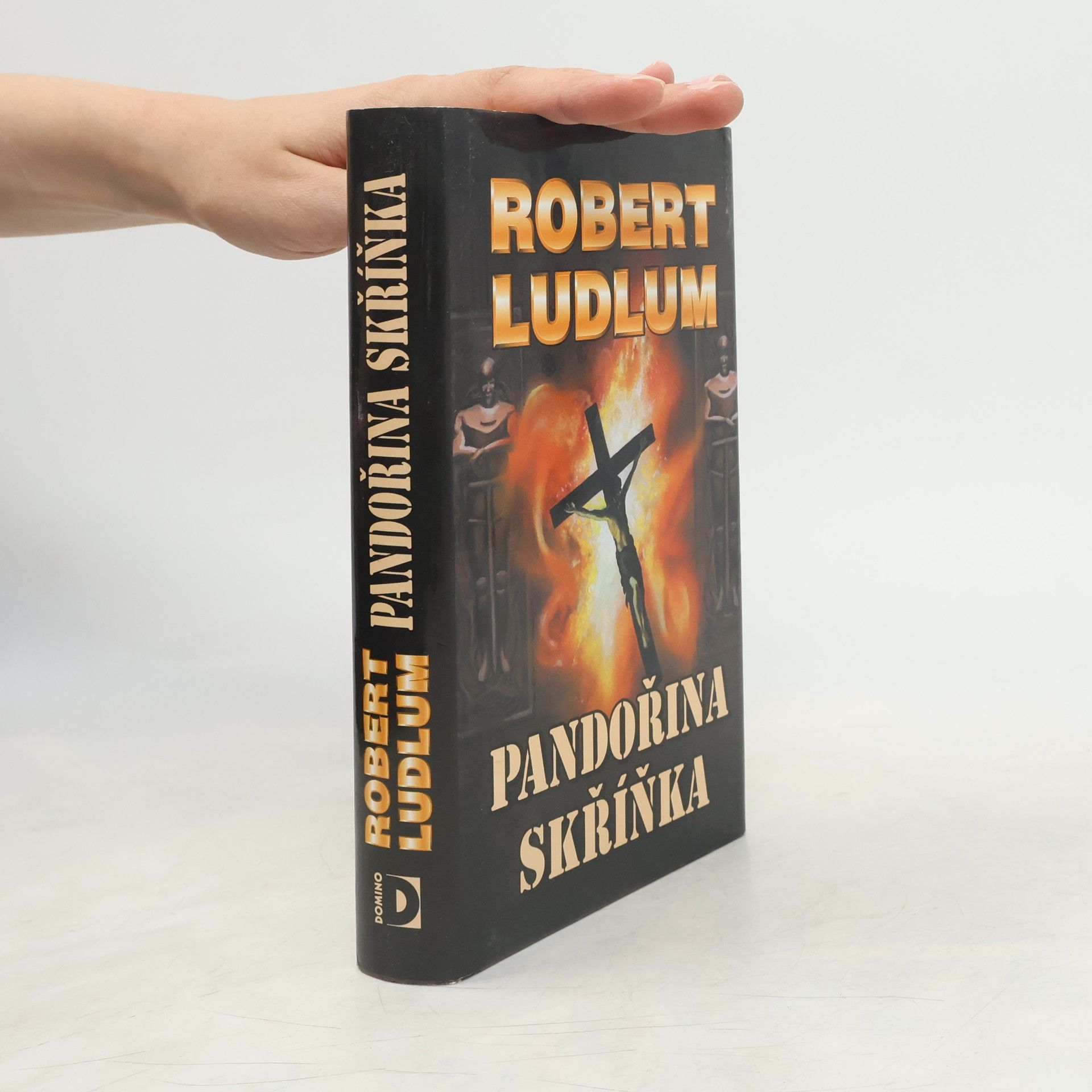 Robert Ludlum Pandořina skříňka