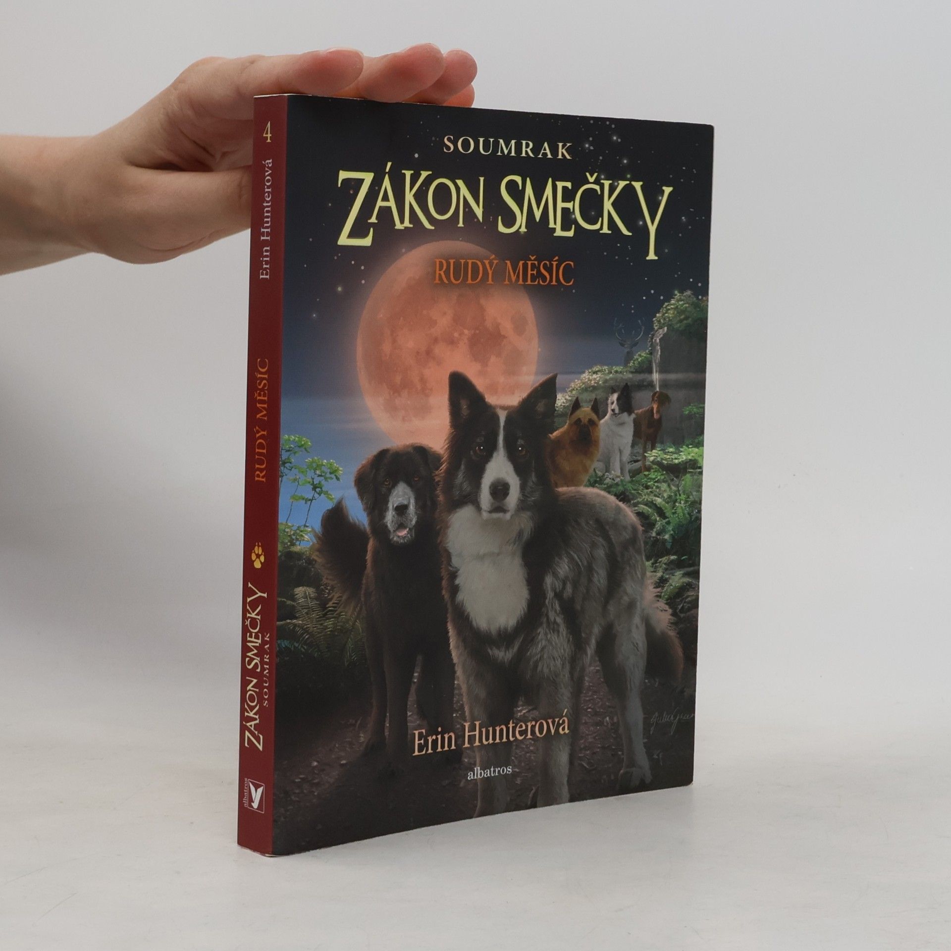 Erin Hunter Rudý měsíc. Zákon smečky