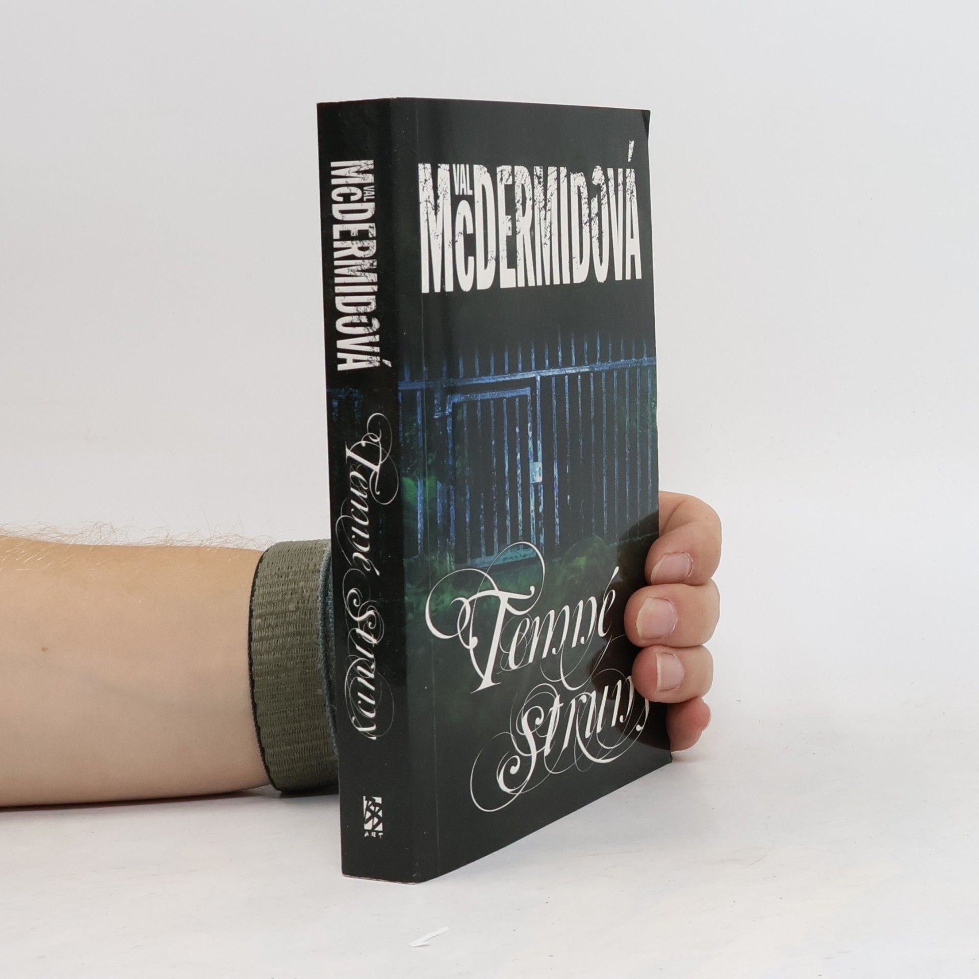 Val McDermid Karen Pirieová 2. Temné struny