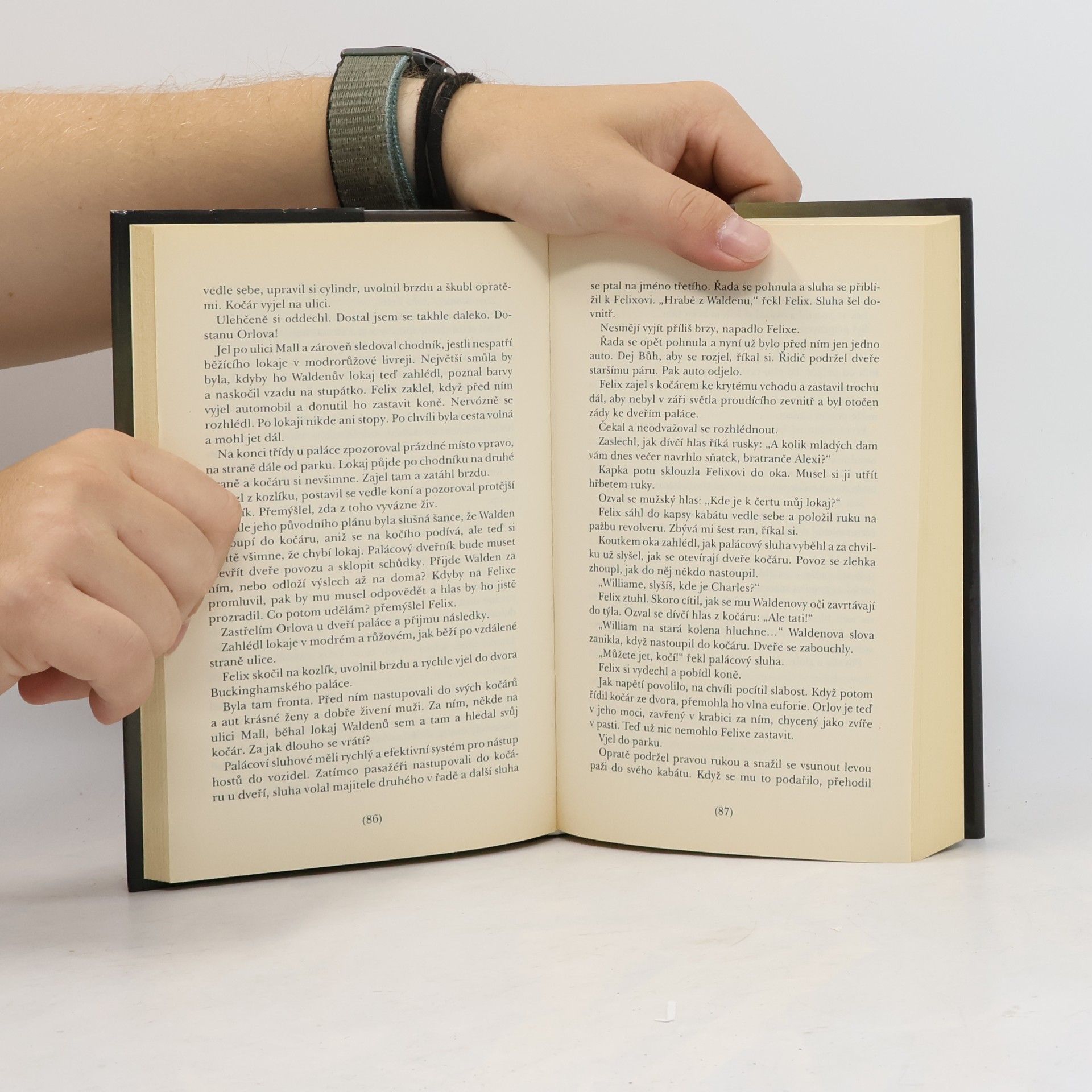 Ken Follett Muž s podivnou minulostí