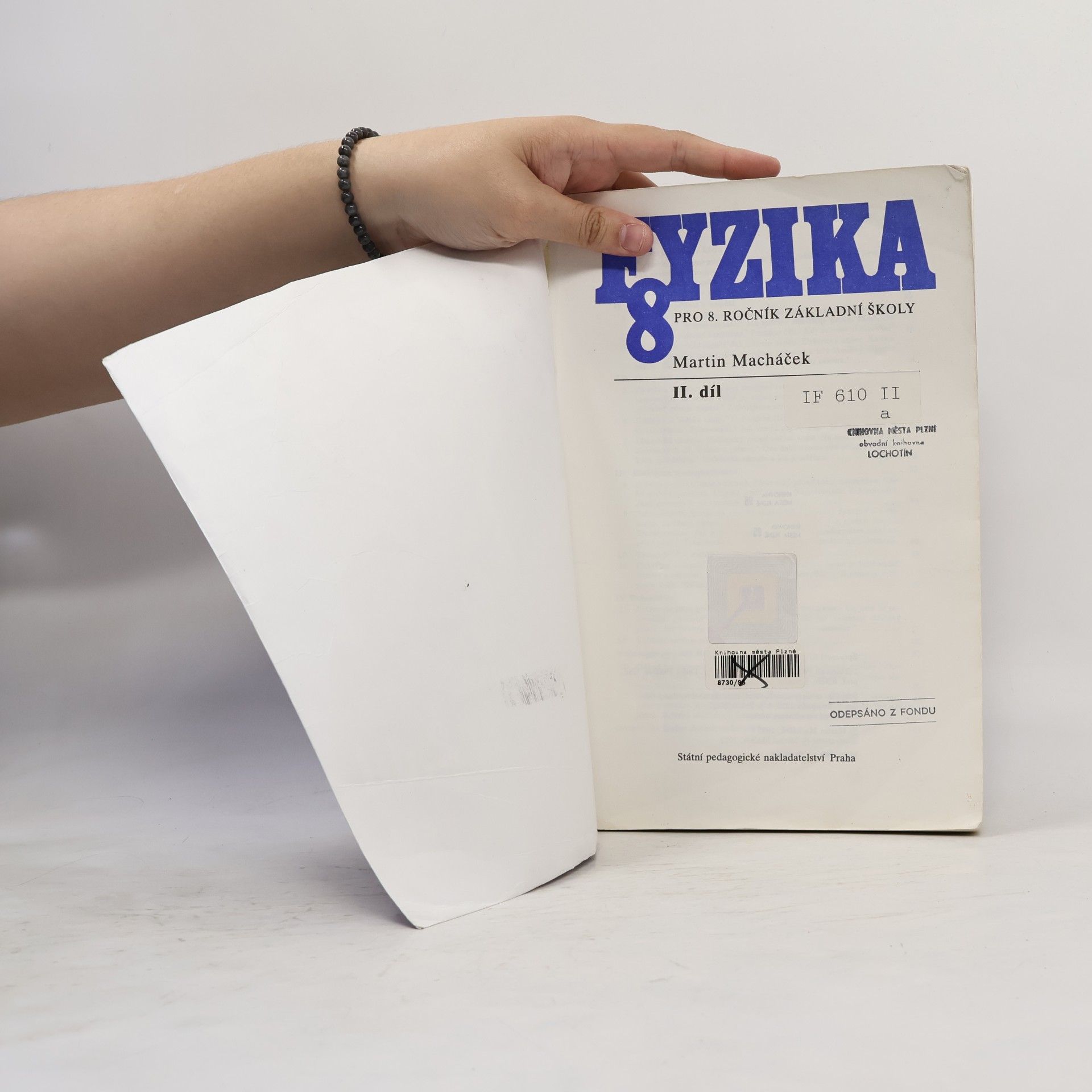 Martin Macháček Fyzika