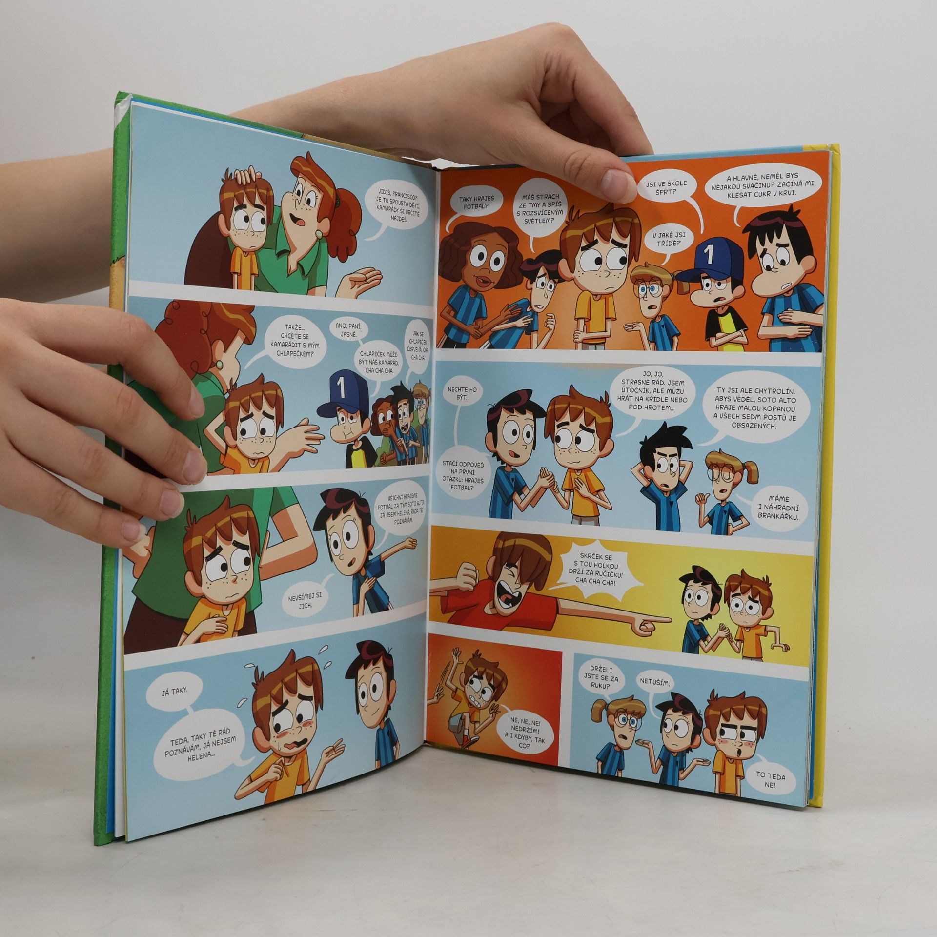 Romana Bičíková Fotbaláci: komiks. Záhada létajících rozhodčích