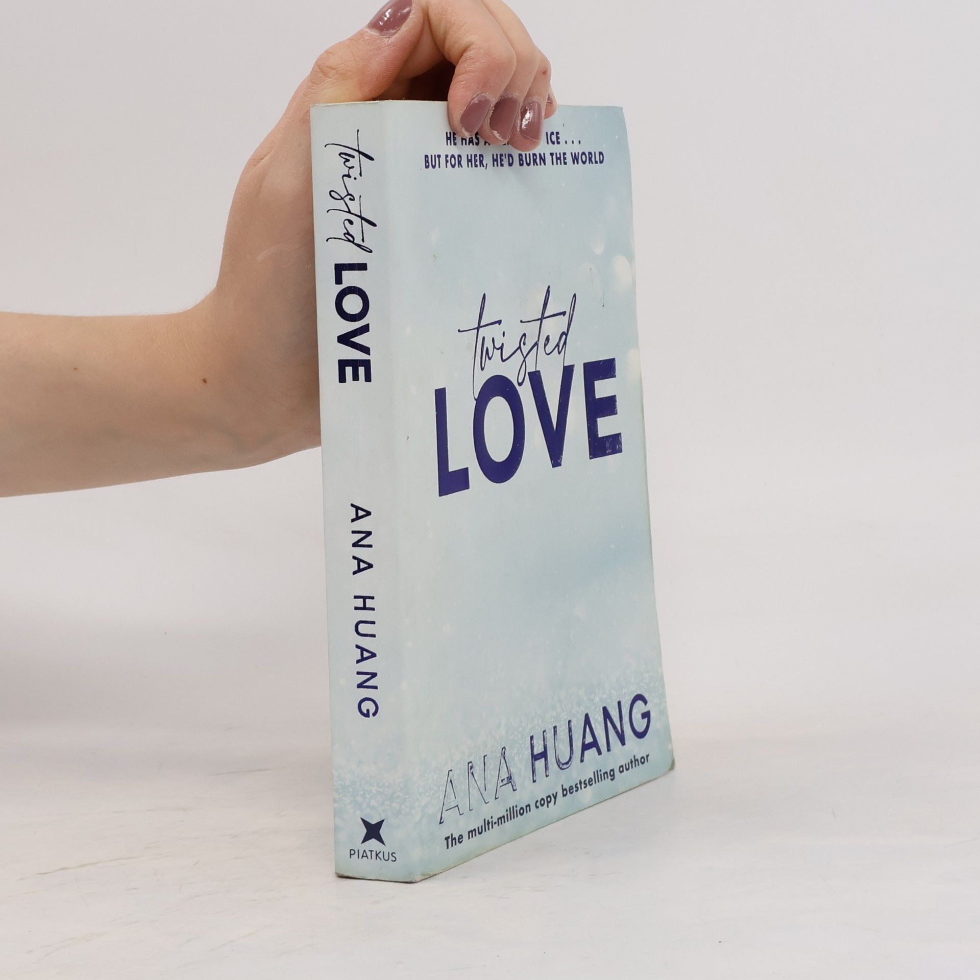 Ana Huang Twisted love. Twisted book one