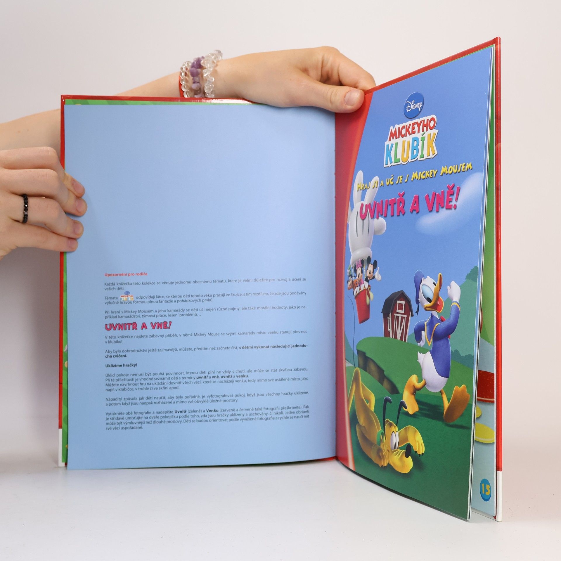 Collectif d'auteurs Mickeyho klubík. Hraj si a uč se s Mickey Mousem 12. Uvnitř a vně!