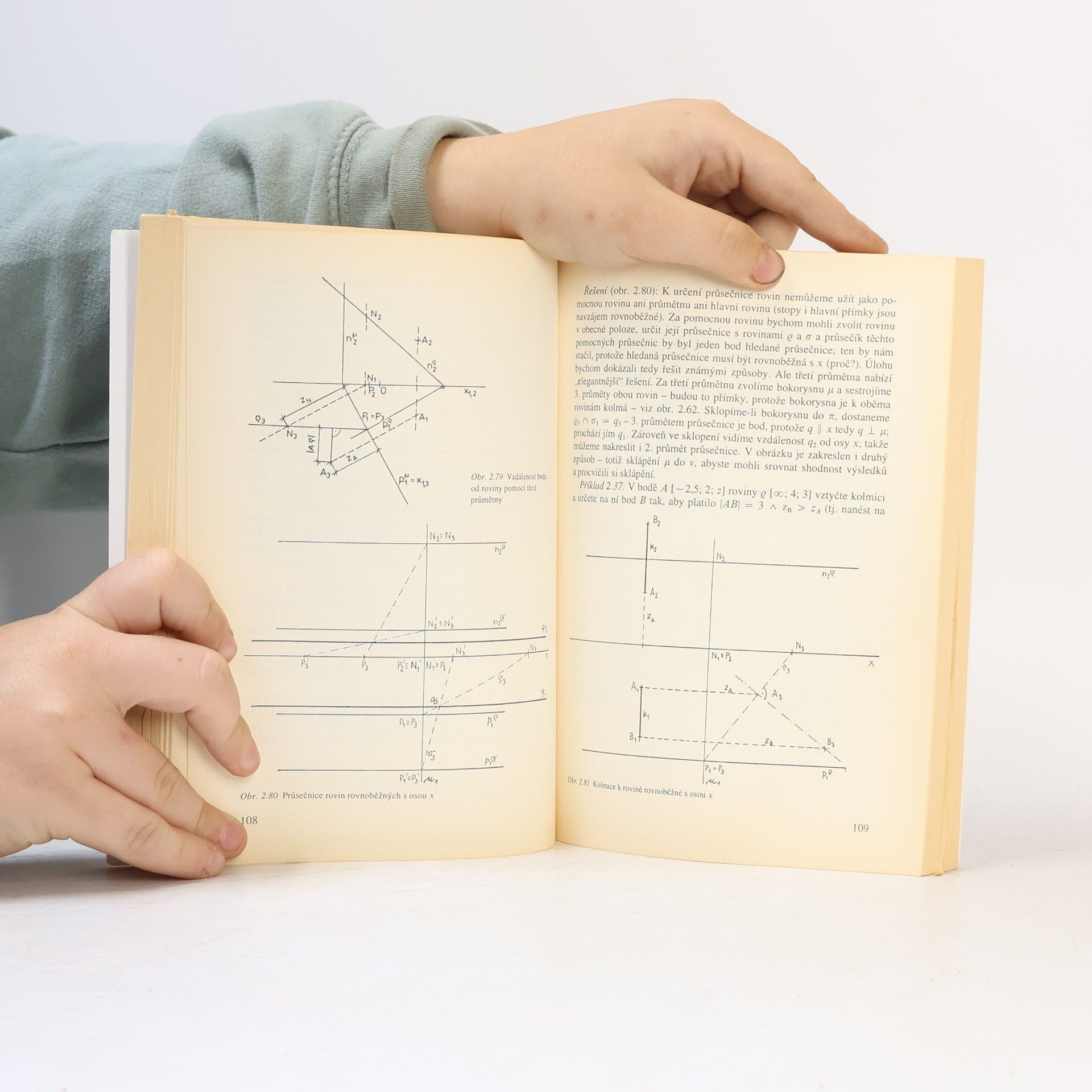 Ján Korch Deskriptivní geometrie pro 1. ročník SPŠ stavebních