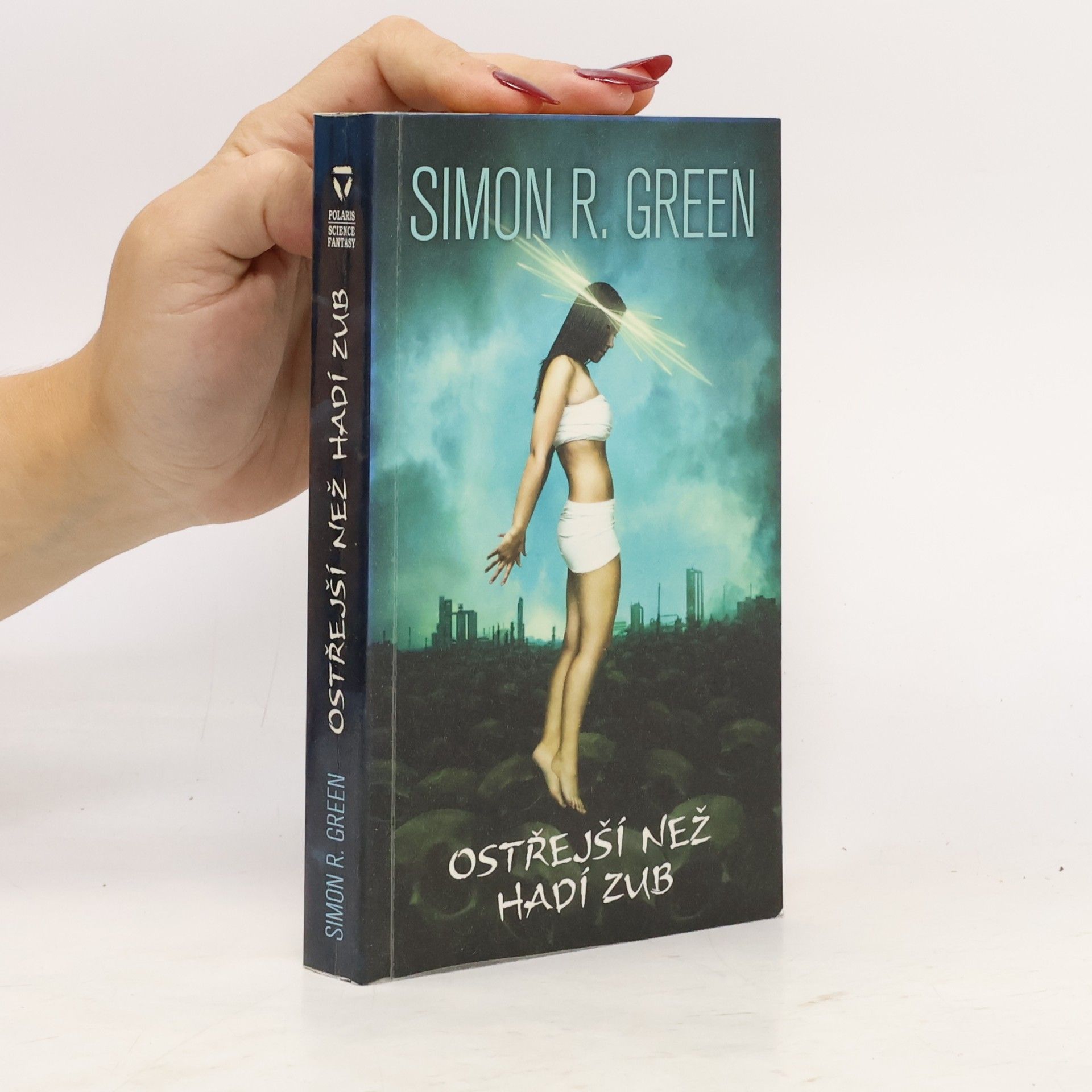 Simon Richard Green Ostřejší než hadí zub