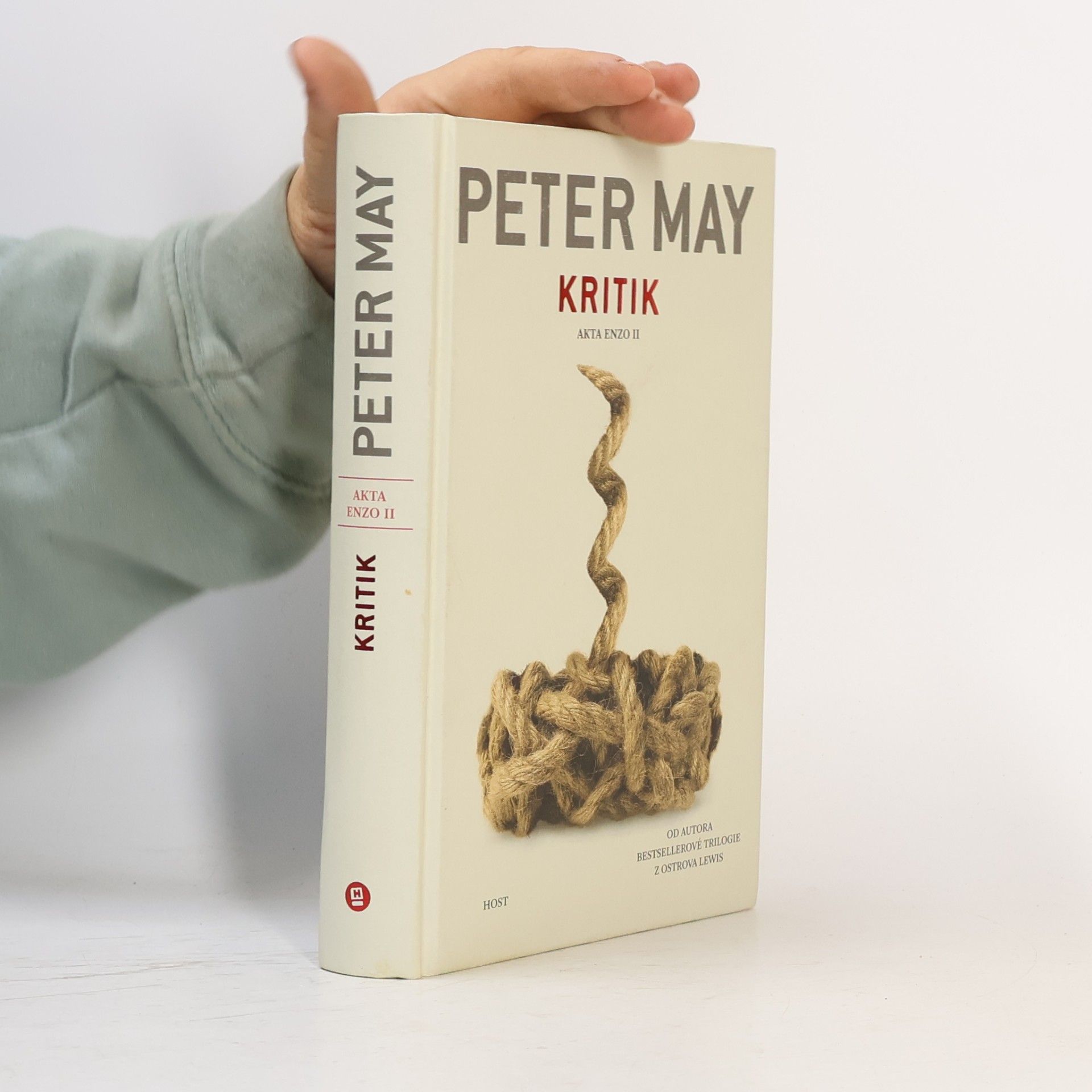 Peter May Kritik