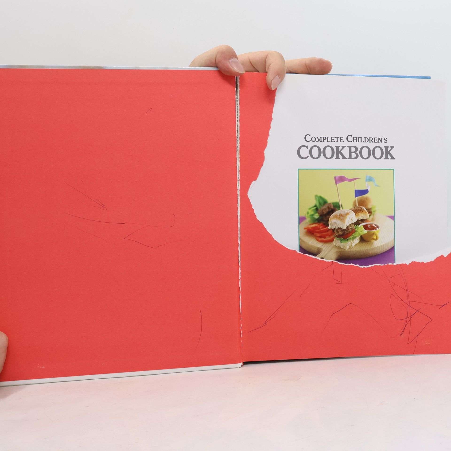 Dorling Kindersley Complete Children's Cookbook: Delicious Step-By-Step Recipes for Young Cooks