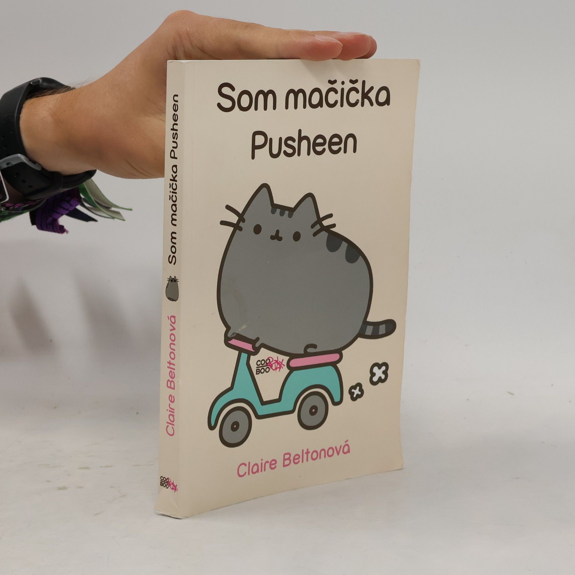 Claire Belton Som mačička Pusheen