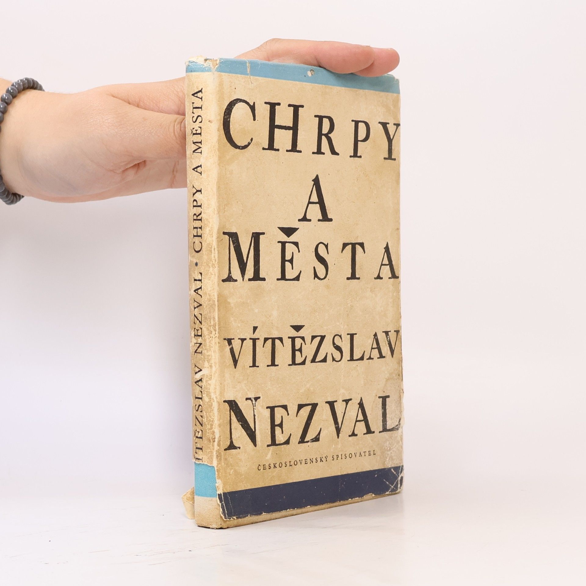Vítězslav Nezval Chrpy a města