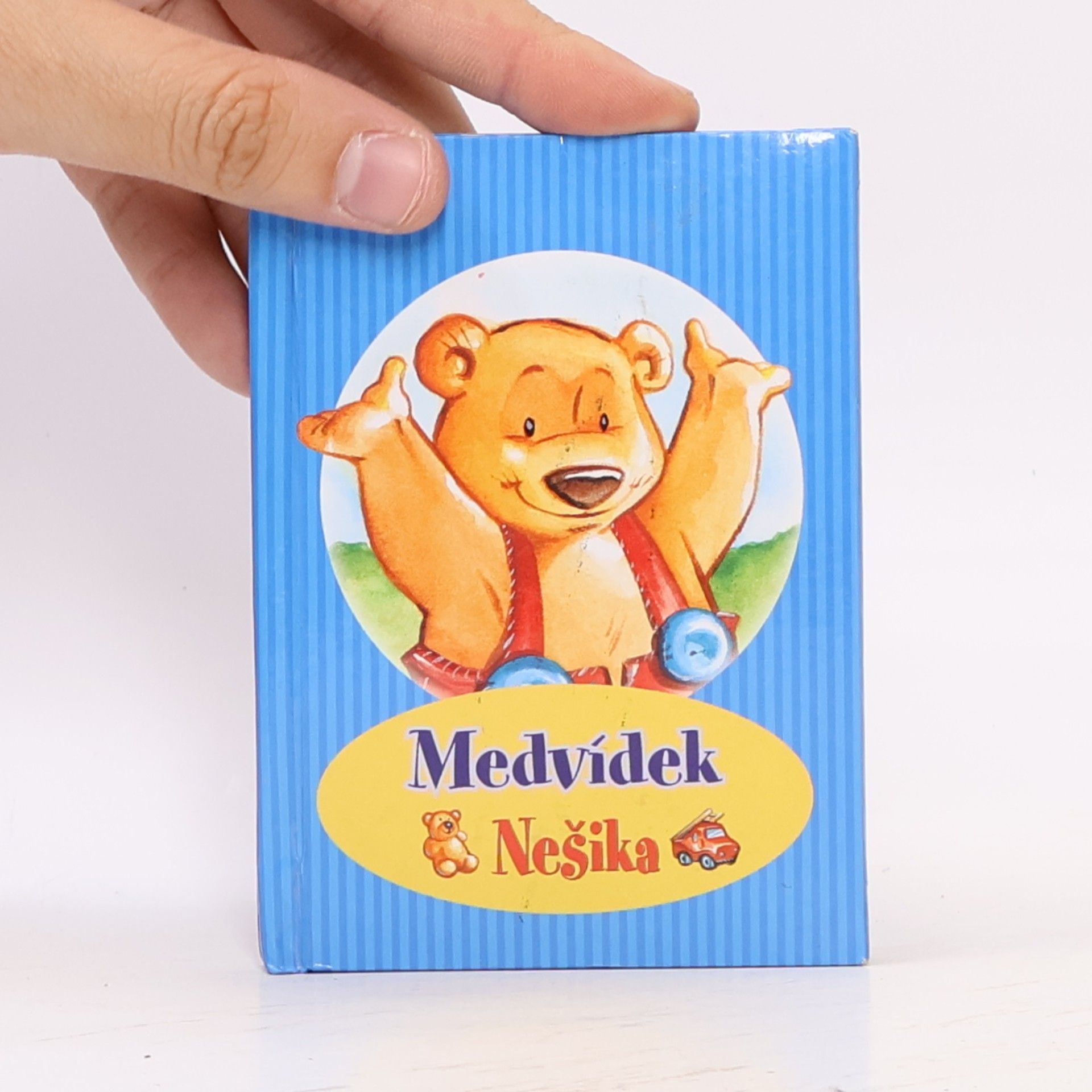 Robyn Bryant Medvídek Nešika