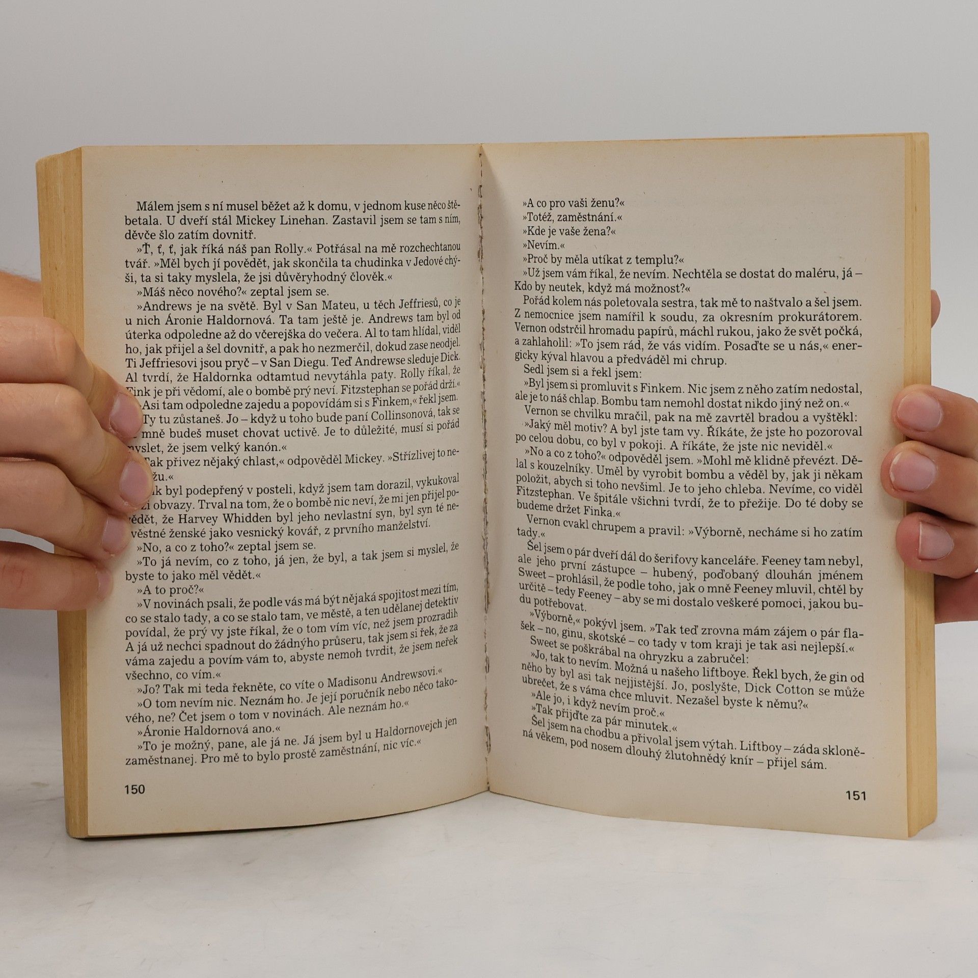 Dashiell Hammett Prokletí rodu Dainů. Skleněný klíč