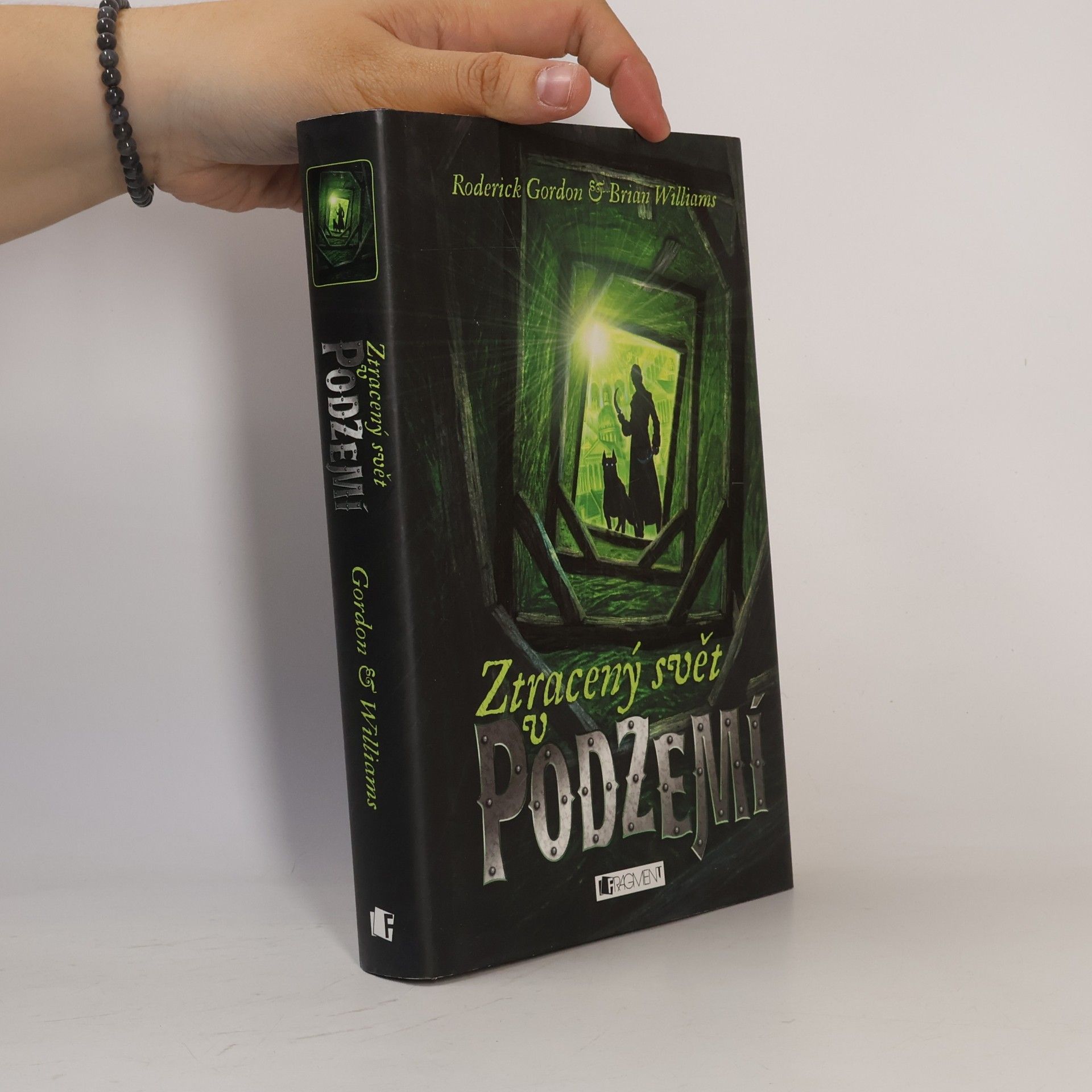 Roderick Gordon Ztracený svět v podzemí