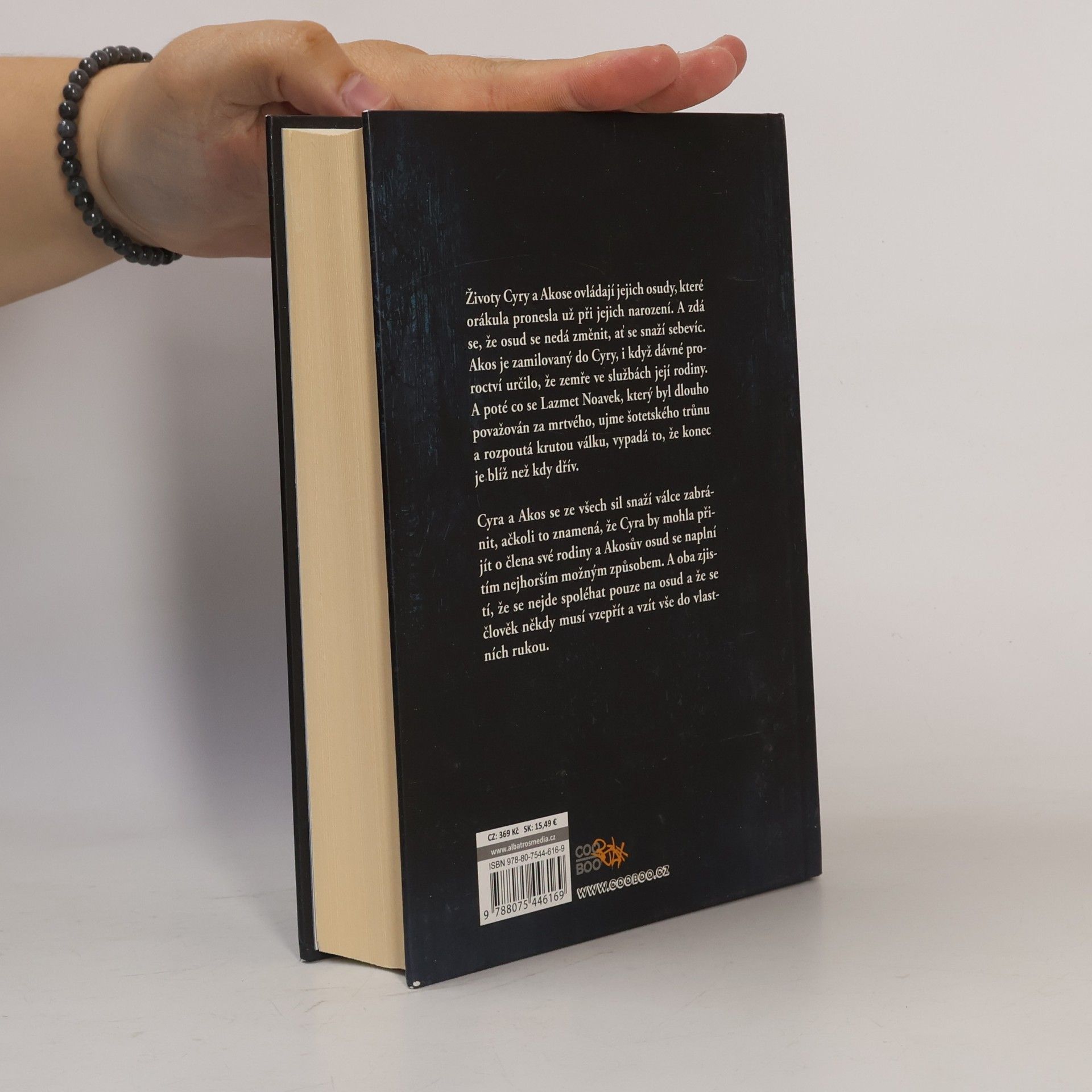 Veronica Roth Cesty se rozcházejí