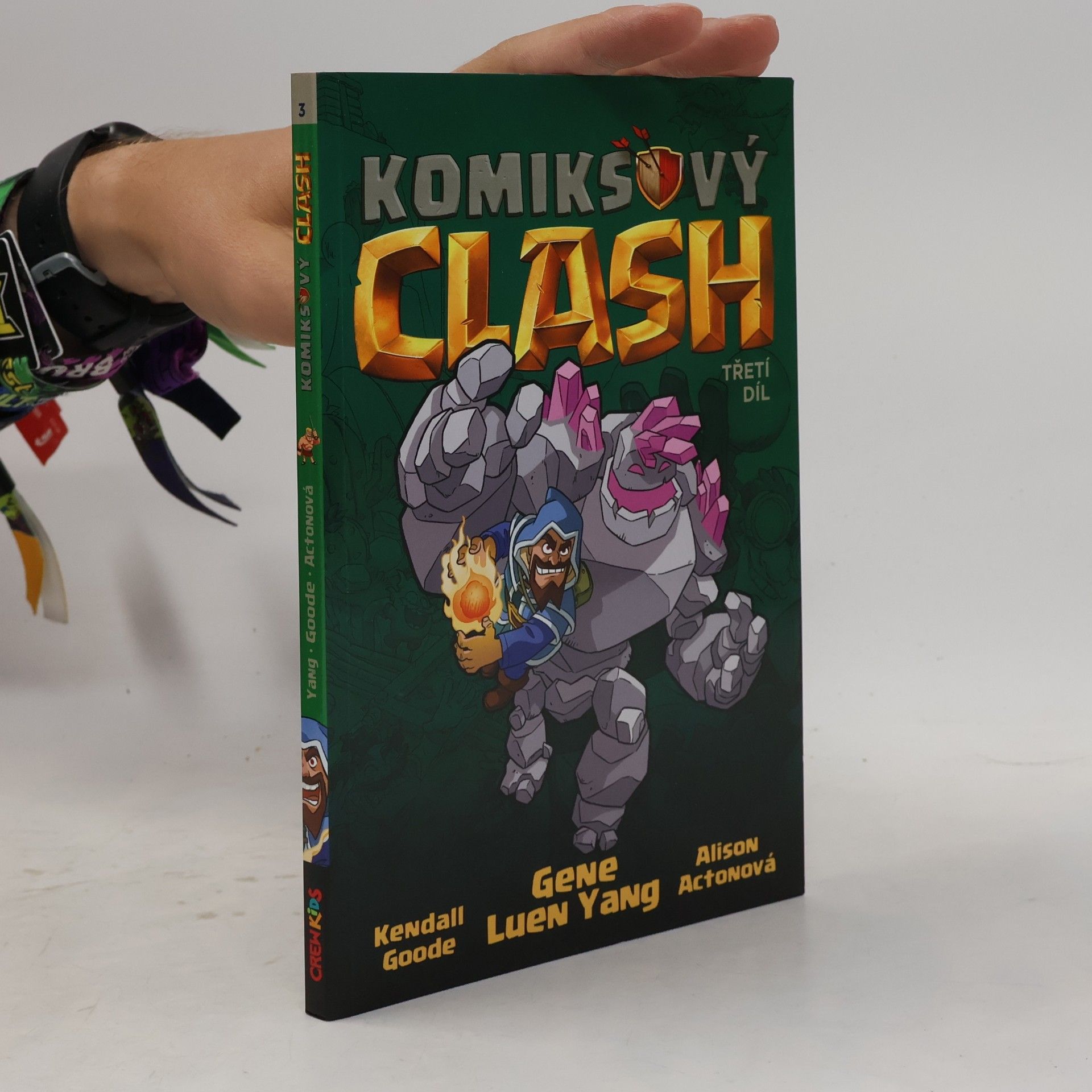 Gene Luen Yang Komiksový Clash. Třetí díl