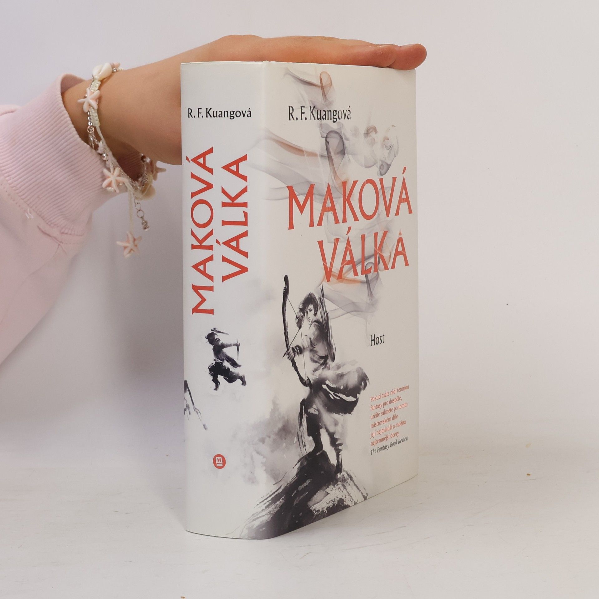 Rebecca Kuang Maková válka