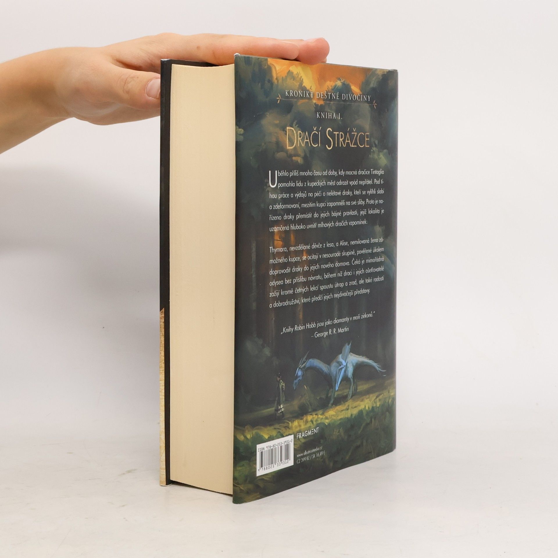 Robin Hobb Kroniky Deštné divočiny. Dračí strážce