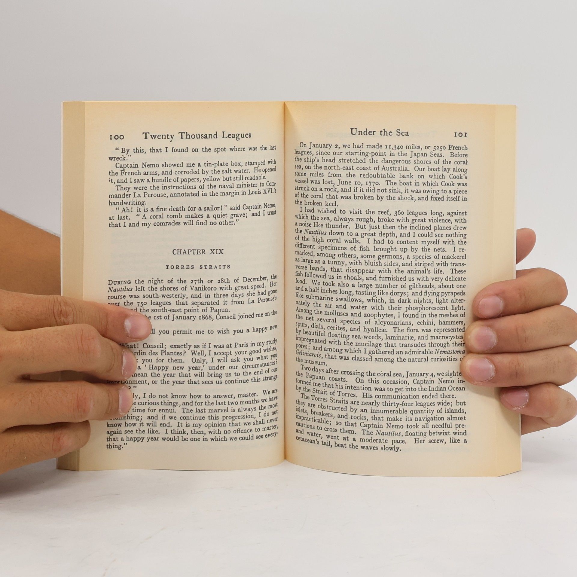 Jules Verne Twenty Thousand Leagues Under the Sea