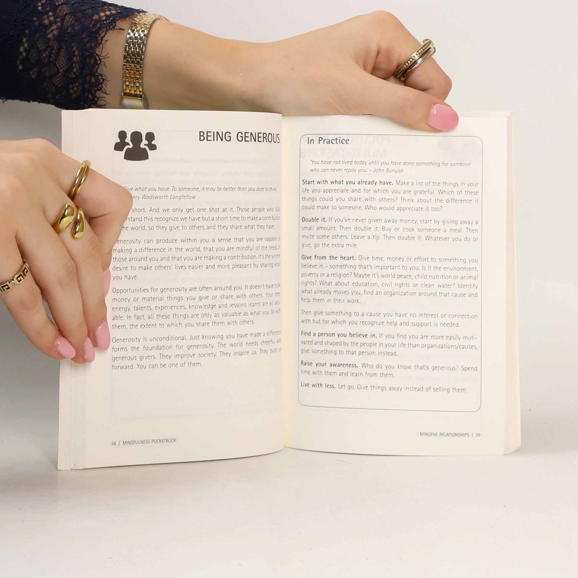 Gill Hasson Mindfulness Pocketbook