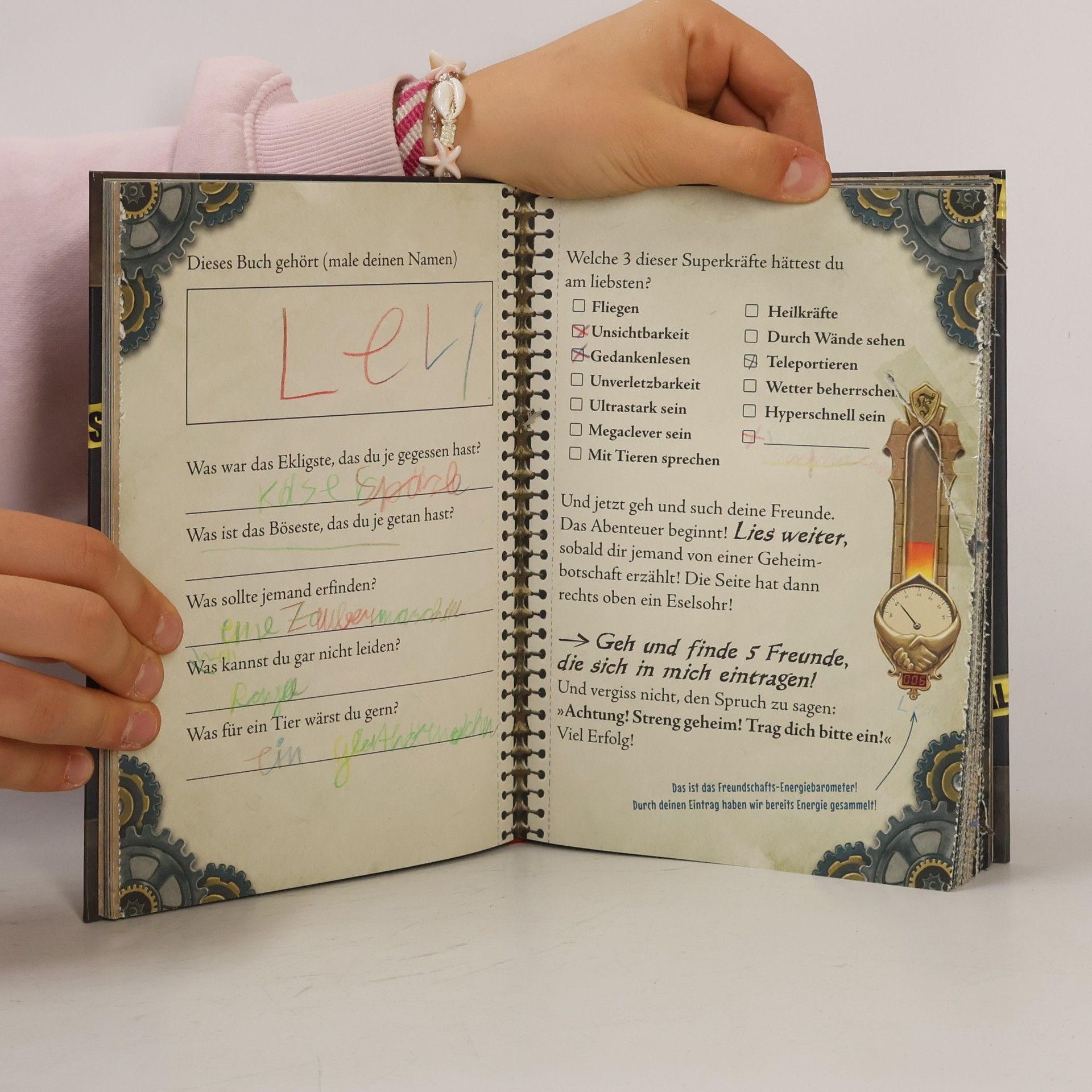 Magnnus Myst Das Böse Buch. Her mit deinen Freunden!