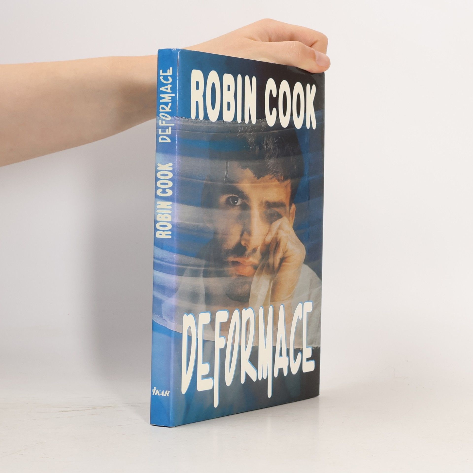 Robin Cook Deformace