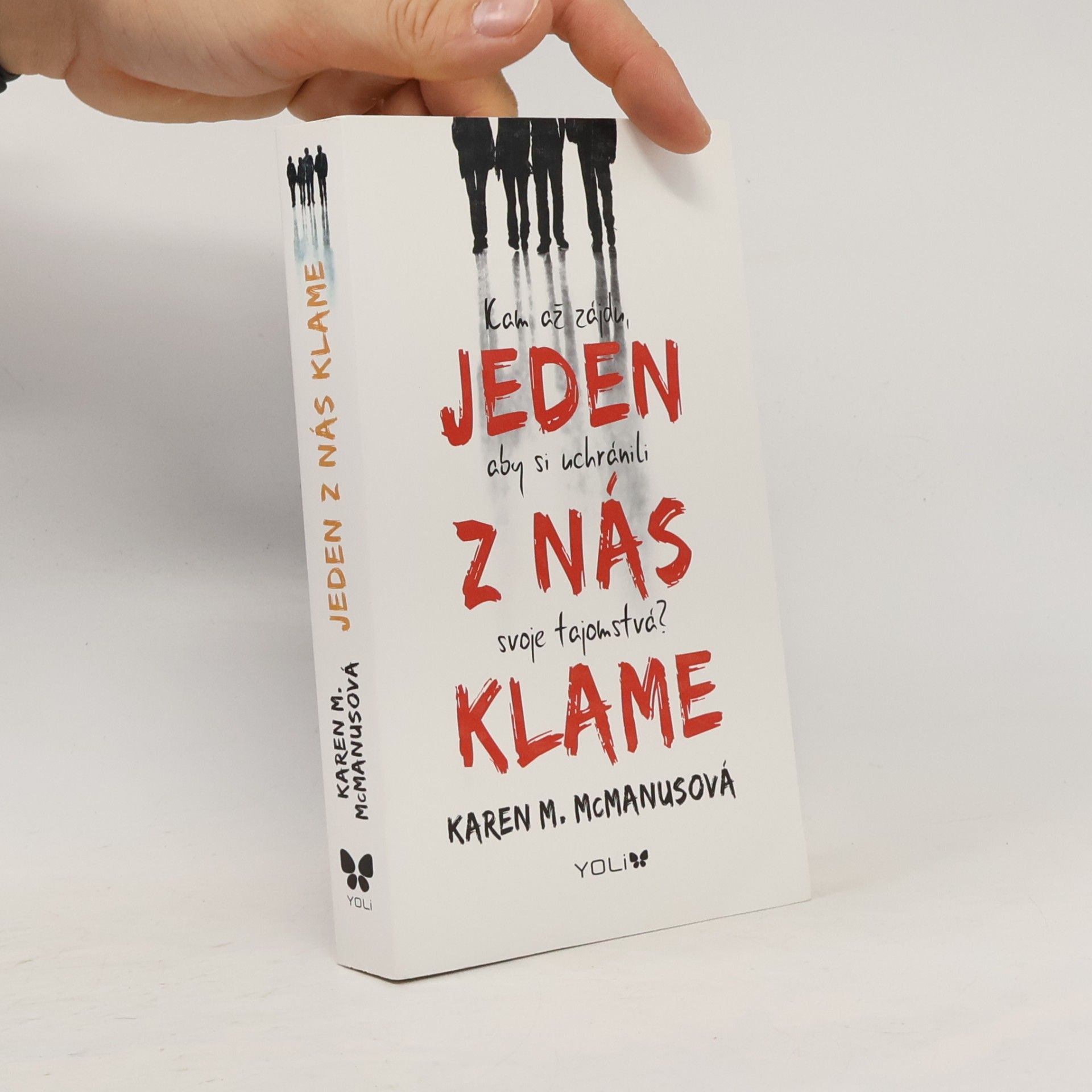 Karen M. McManus Jeden z nás klame
