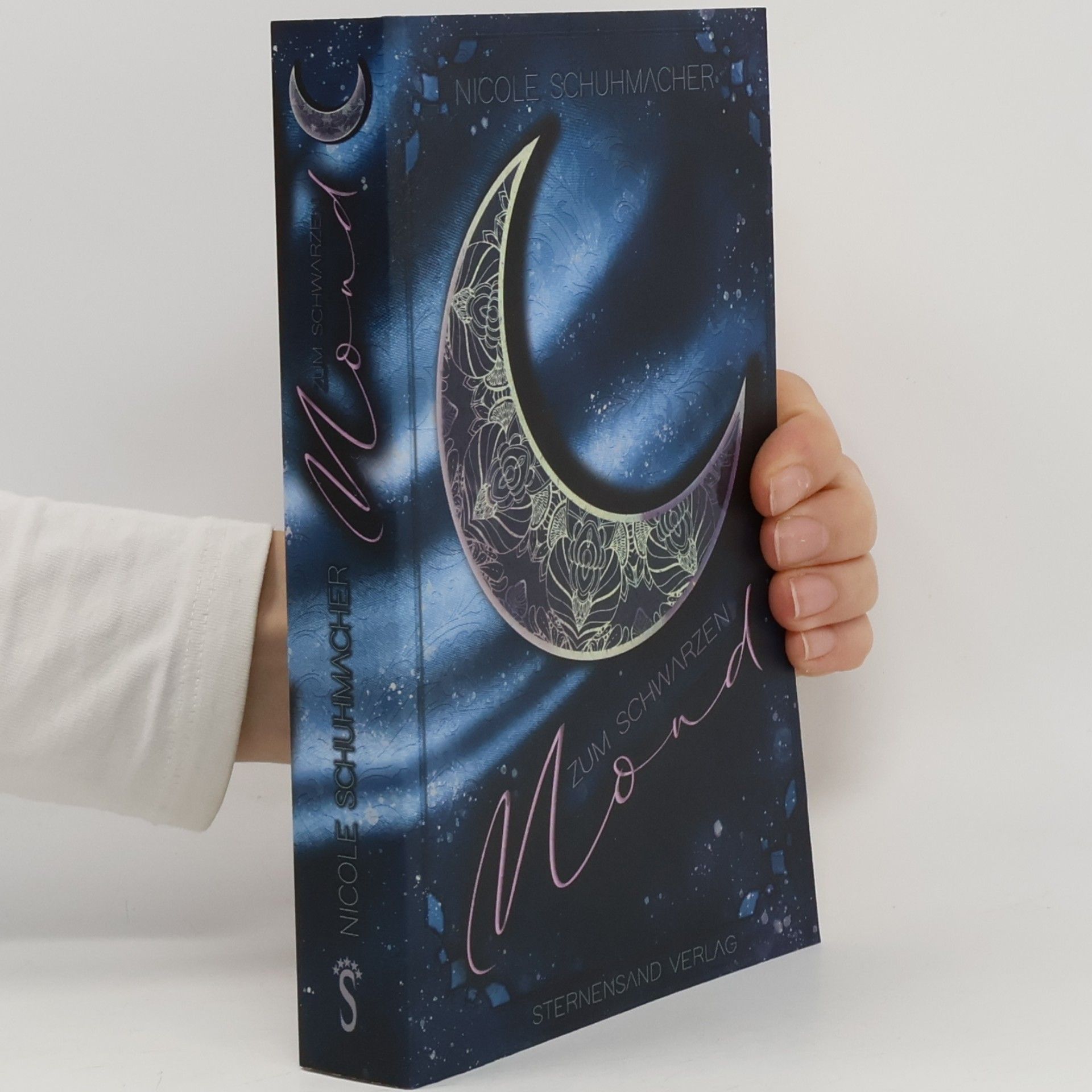 Zum schwarzen Mond