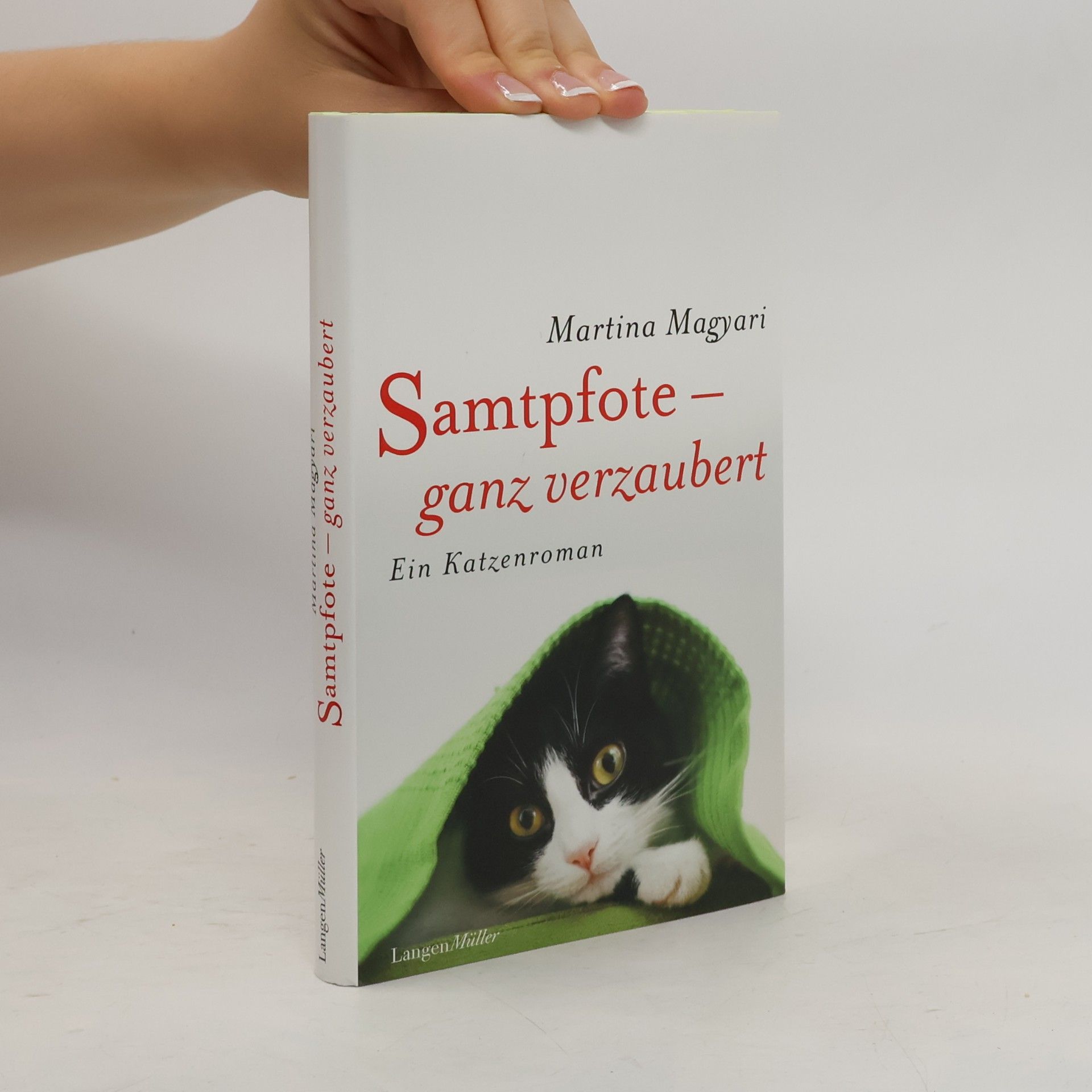 Martina Magyari Samtpfote - ganz verzaubert