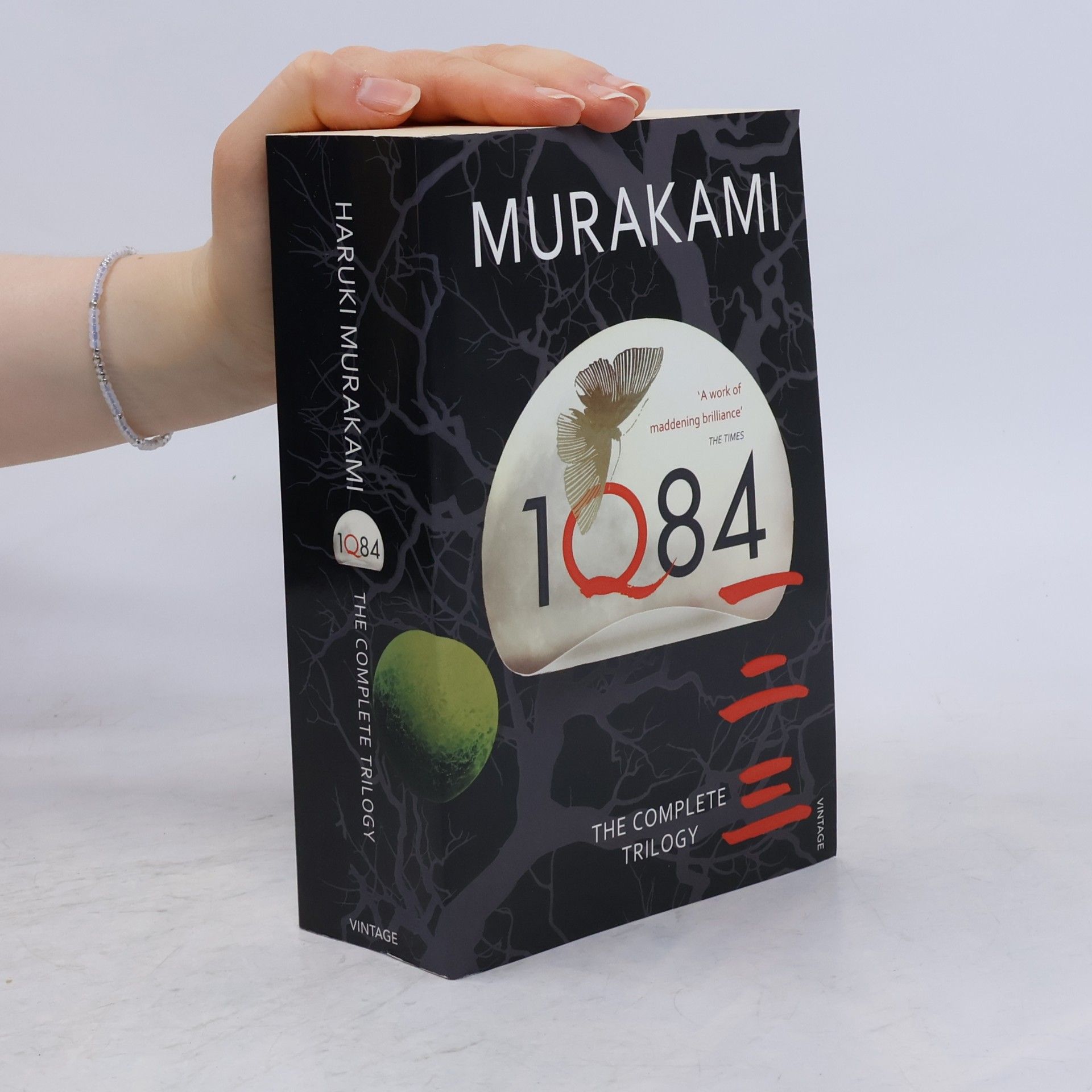 Haruki Murakami 1Q84. The Complete Trilogy