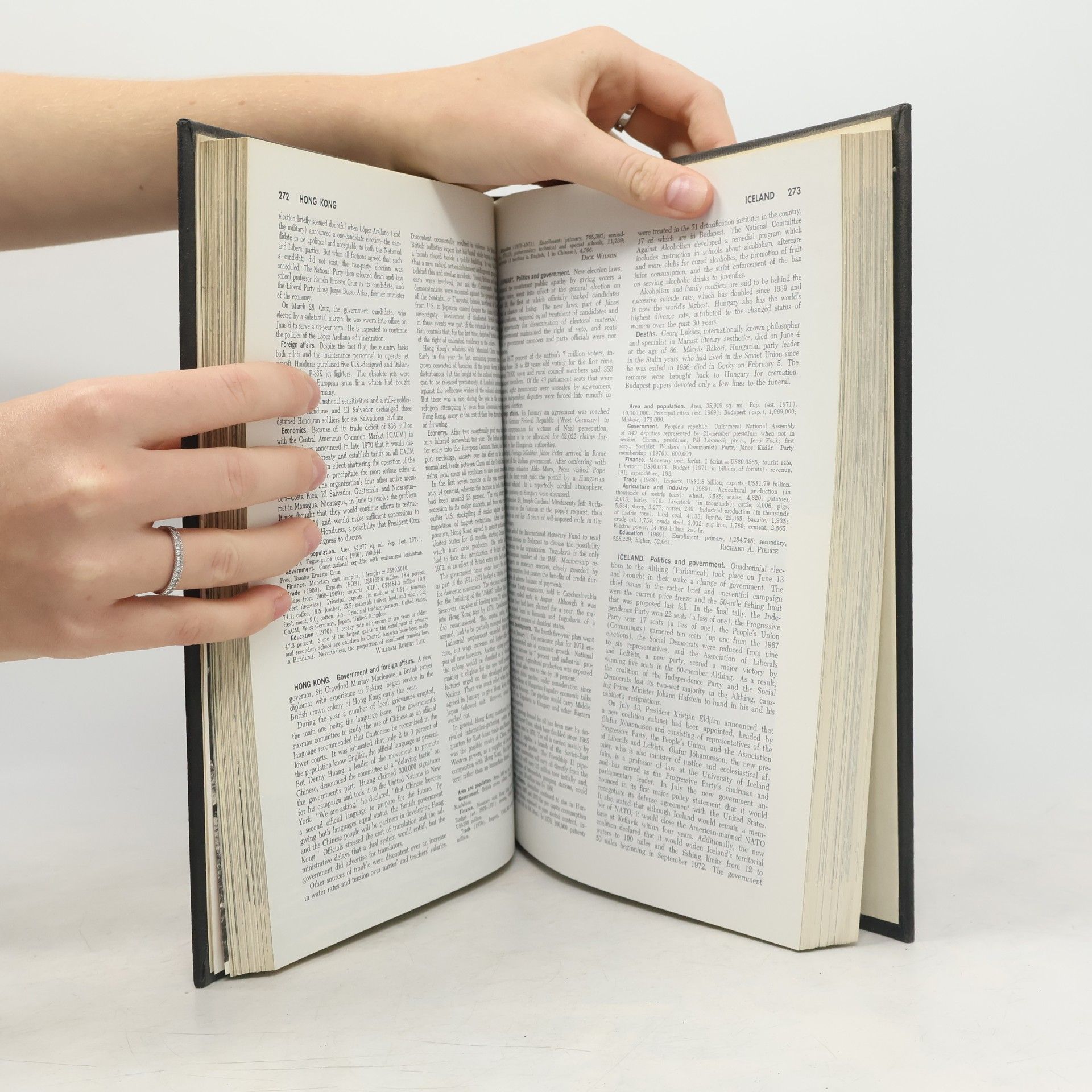 Auteurscollectief Year Book 1972