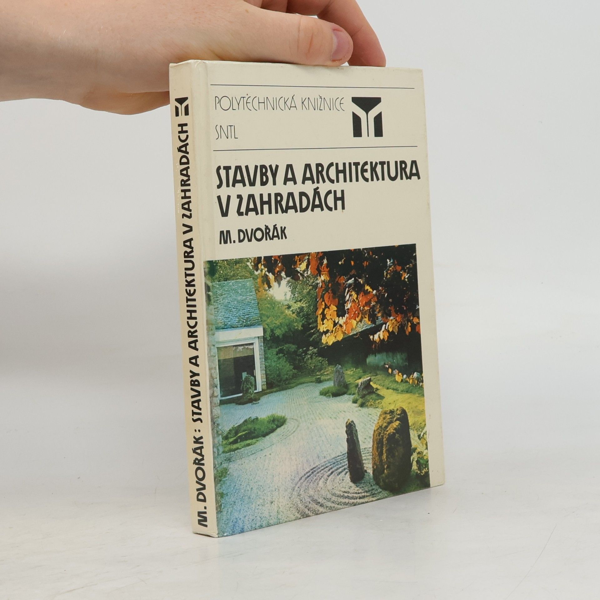 Stavby a architektura v zahradách
