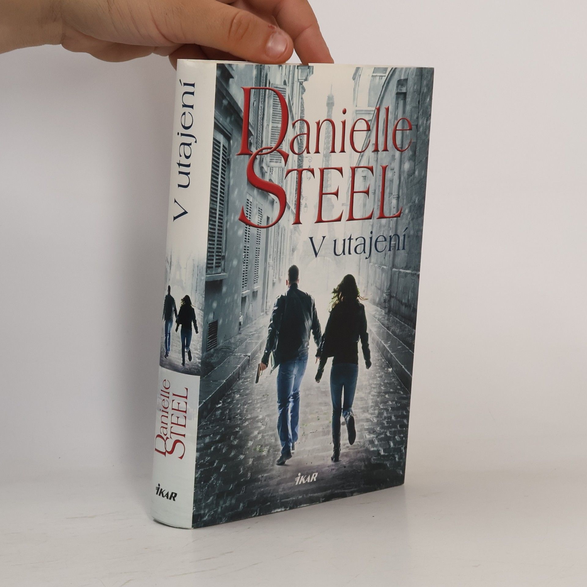 Danielle Steel V utajení