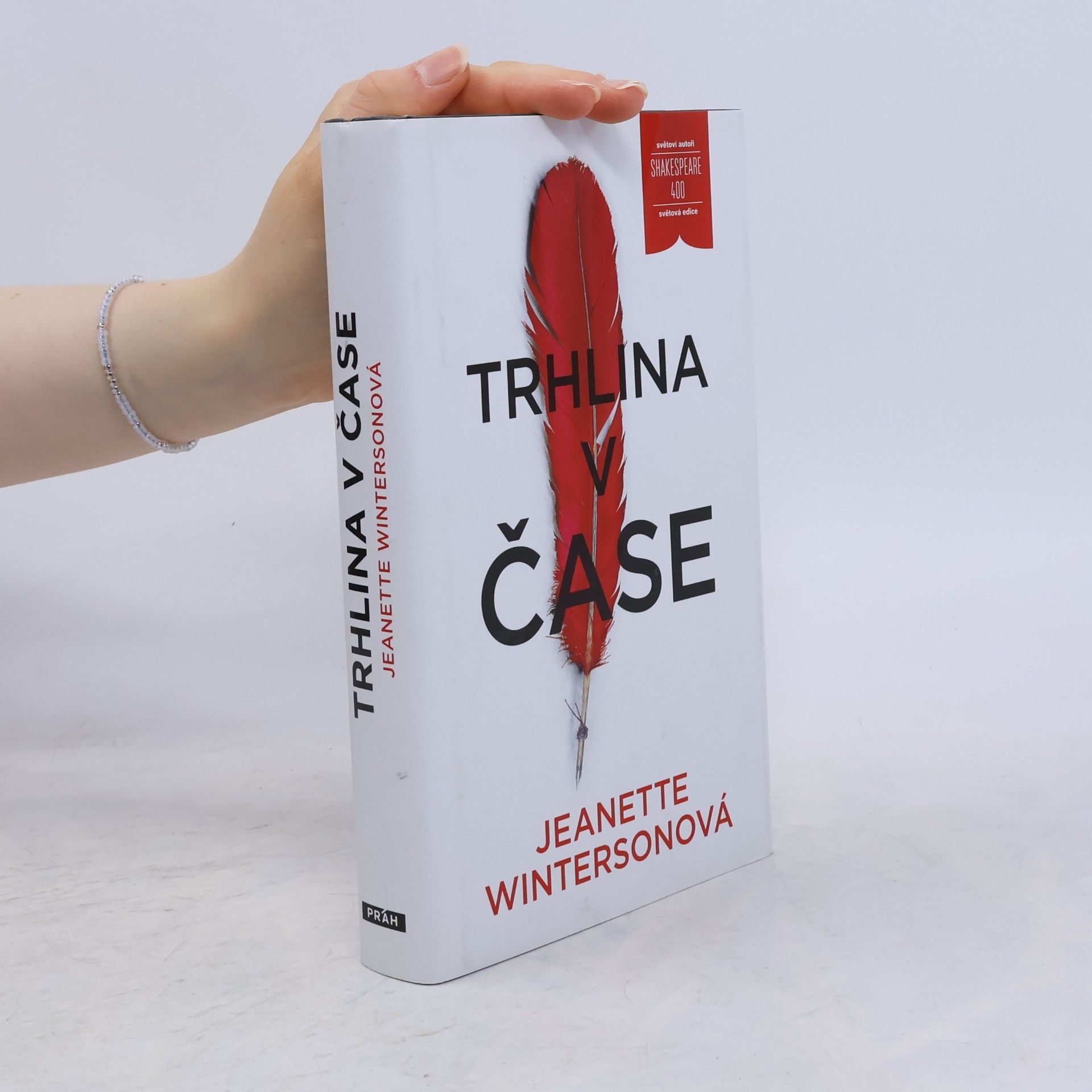 Jeanette Winterson Trhlina v čase