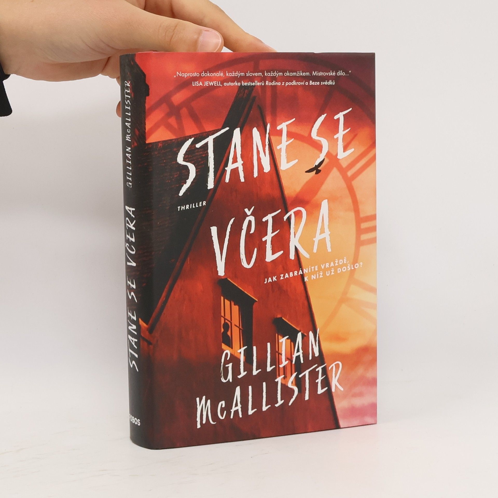 Gillian McAllister Stane se včera