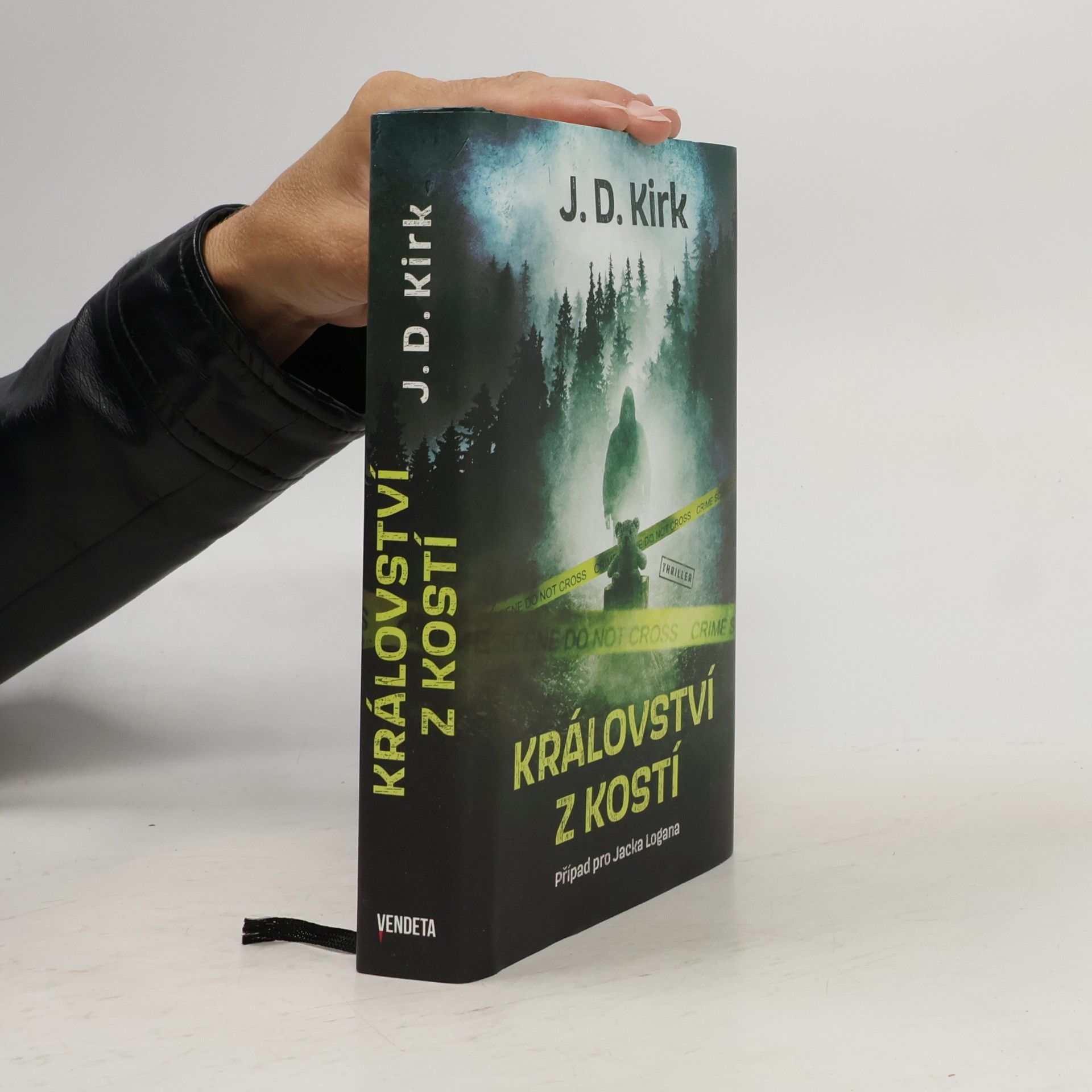 Paul Kirk Království z kostí