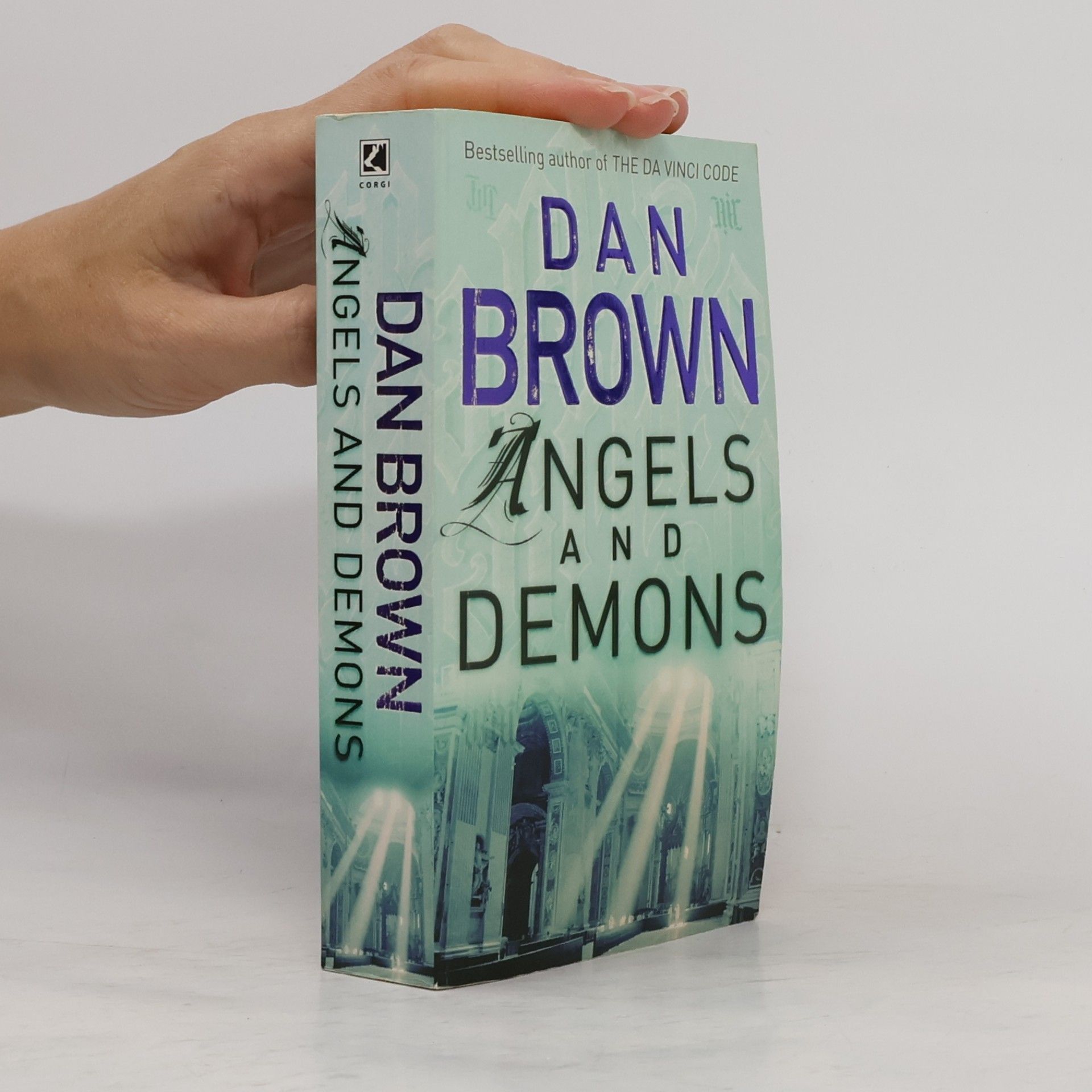 Dan Brown Angels and Demons