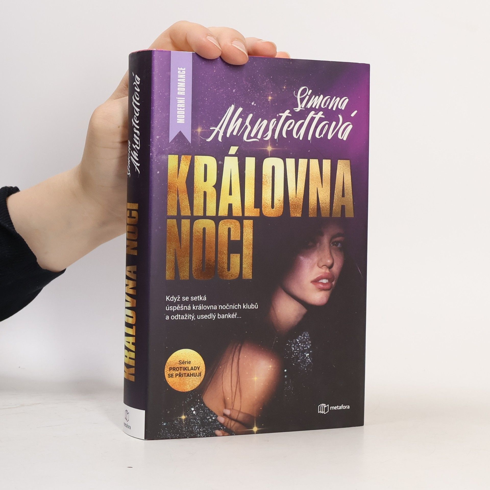 Simona Ahrnstedt Královna noci