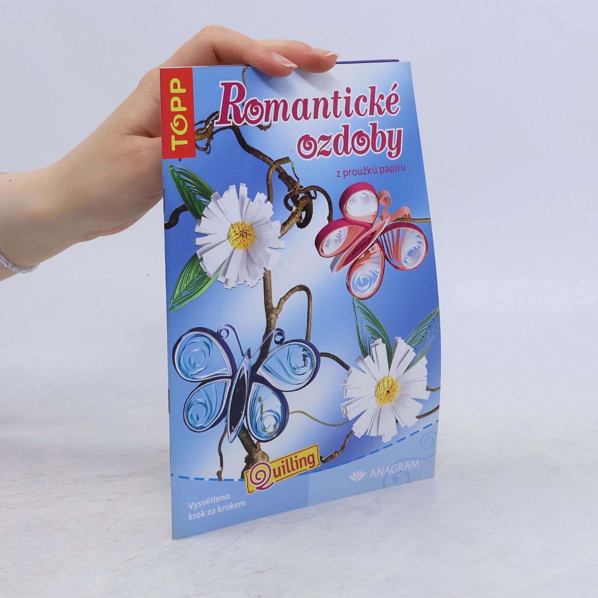 Margarete Vogelbacher Romantické ozdoby z proužků papíru