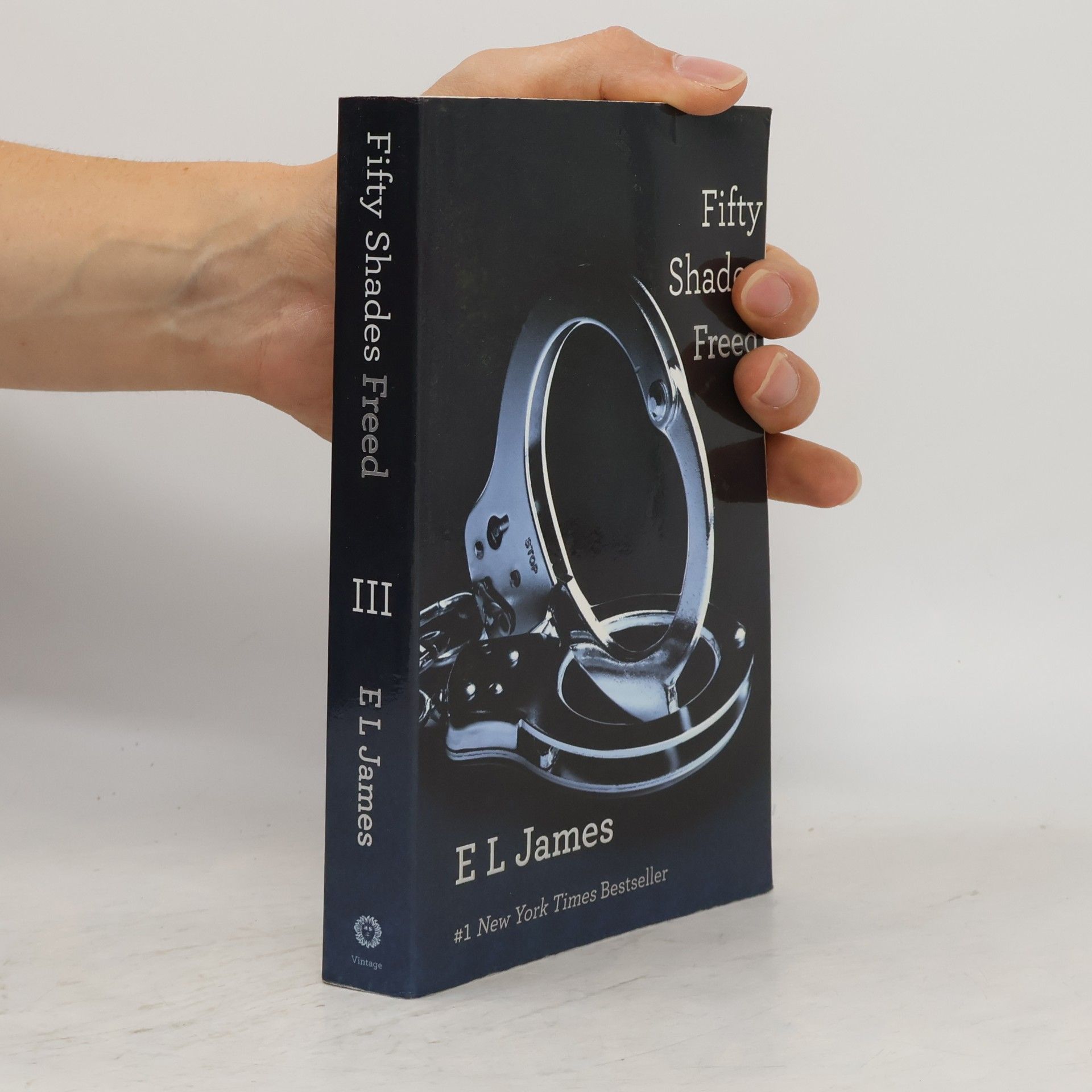 E. L. James Fifty Shades Freed