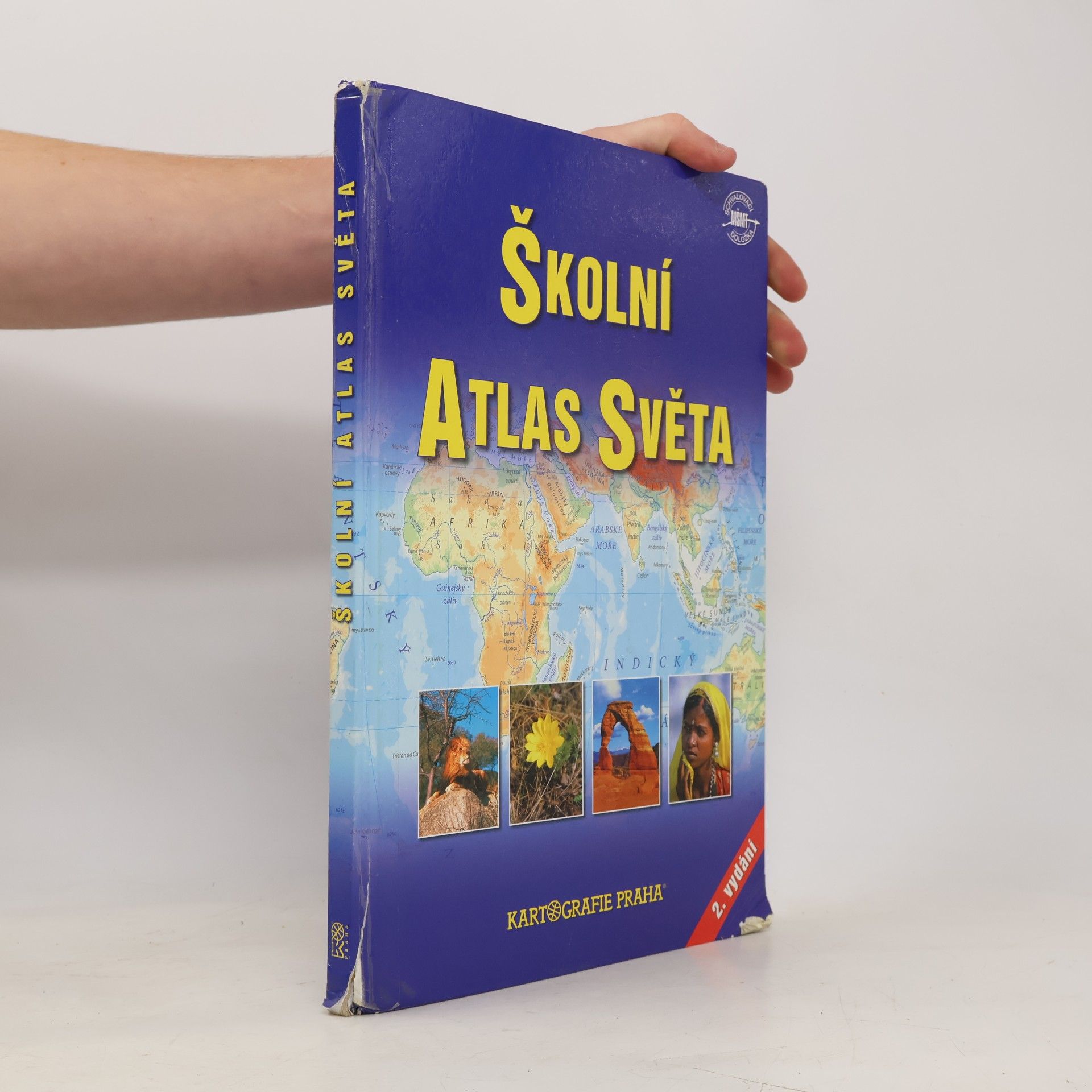 Various authors Školní atlas světa