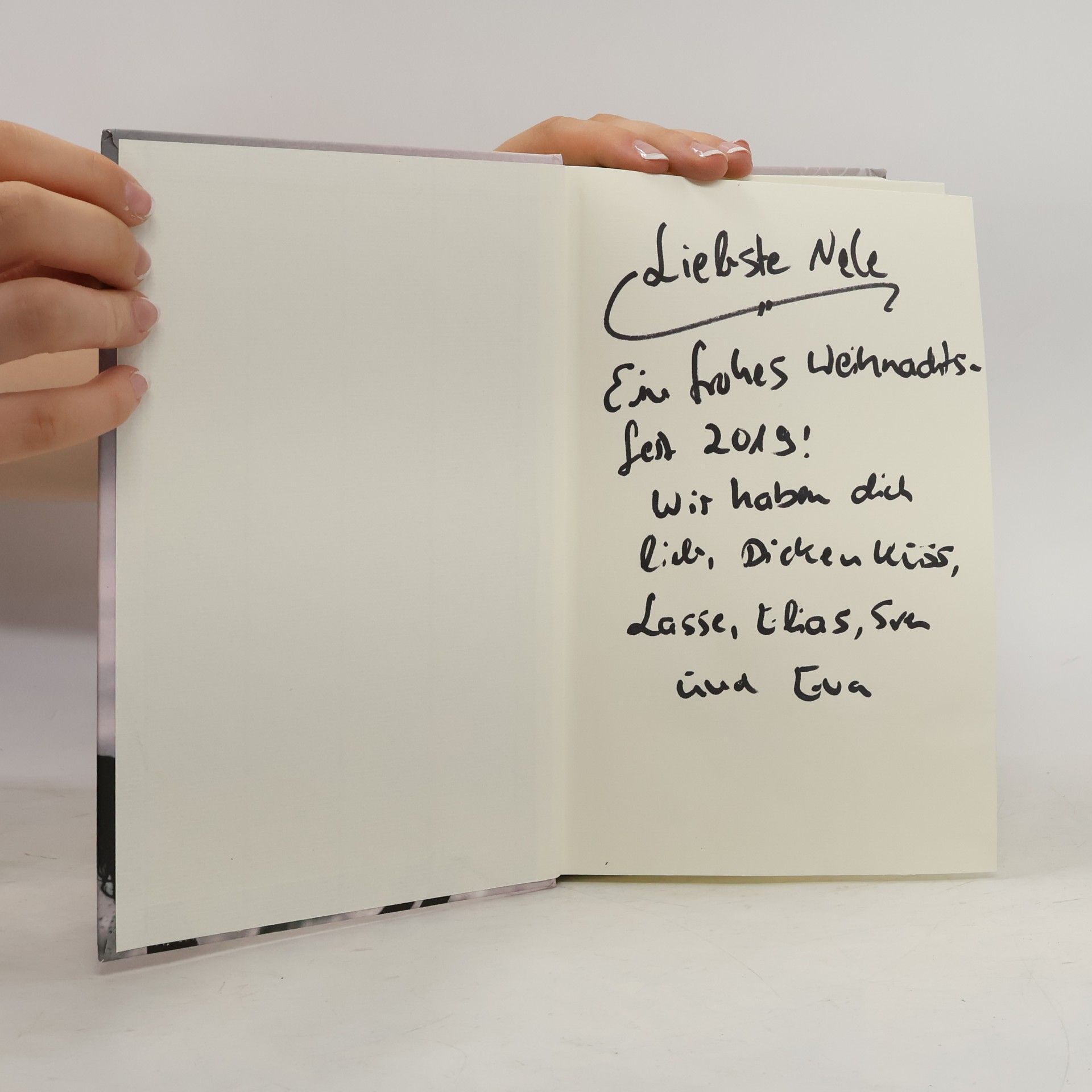 Nele Neuhaus Elena. Ein Leben für Pferde. Gegen alle Hindernisse