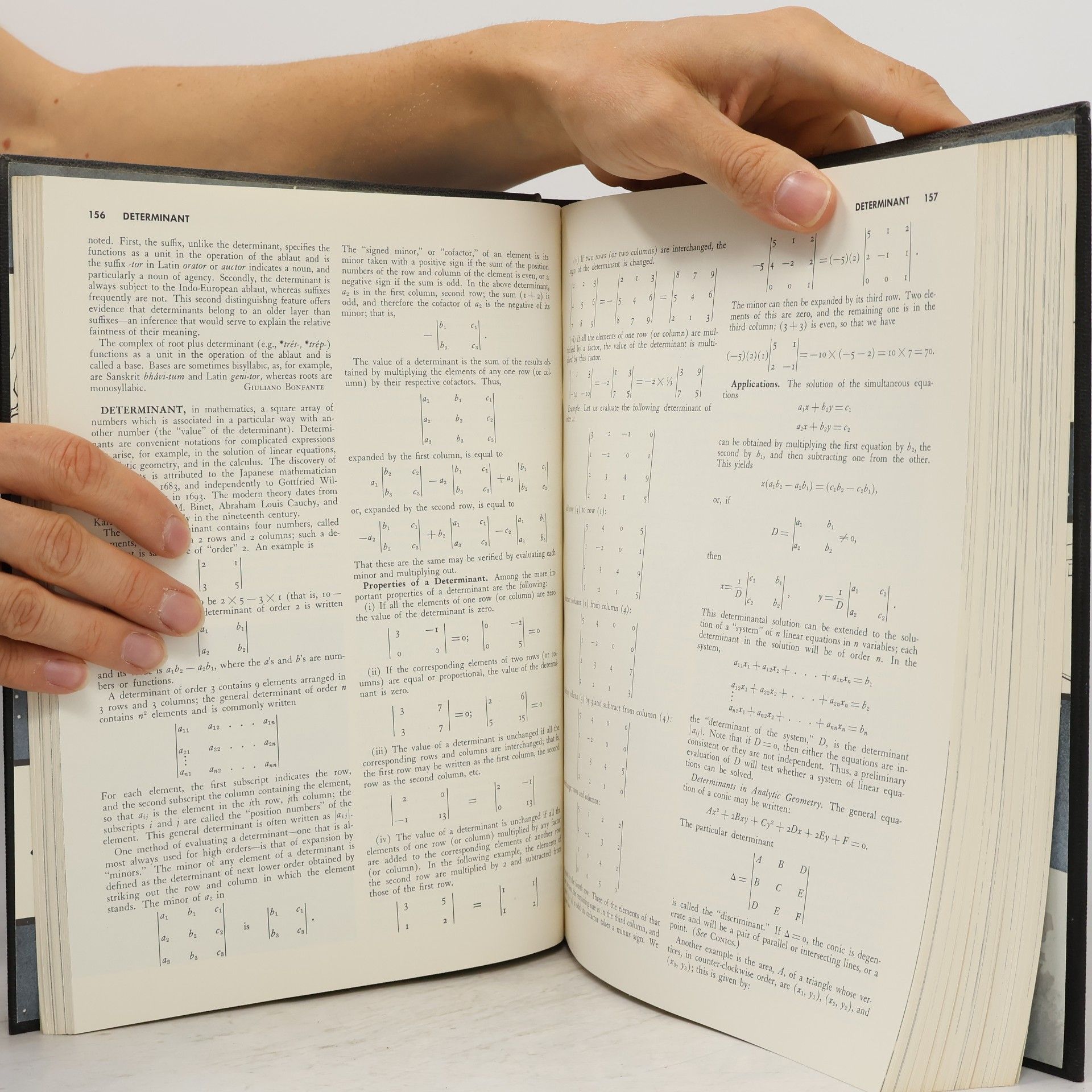 Kolektiv autorů Collier's Encyclopedia 8