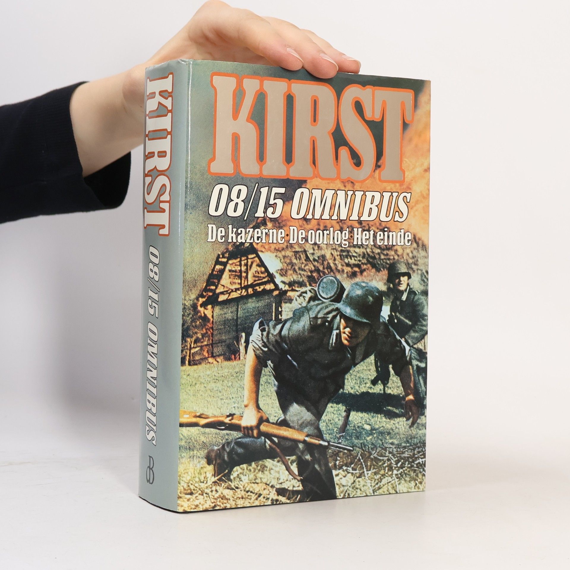 Hans Hellmut Kirst 08/15 omnibus