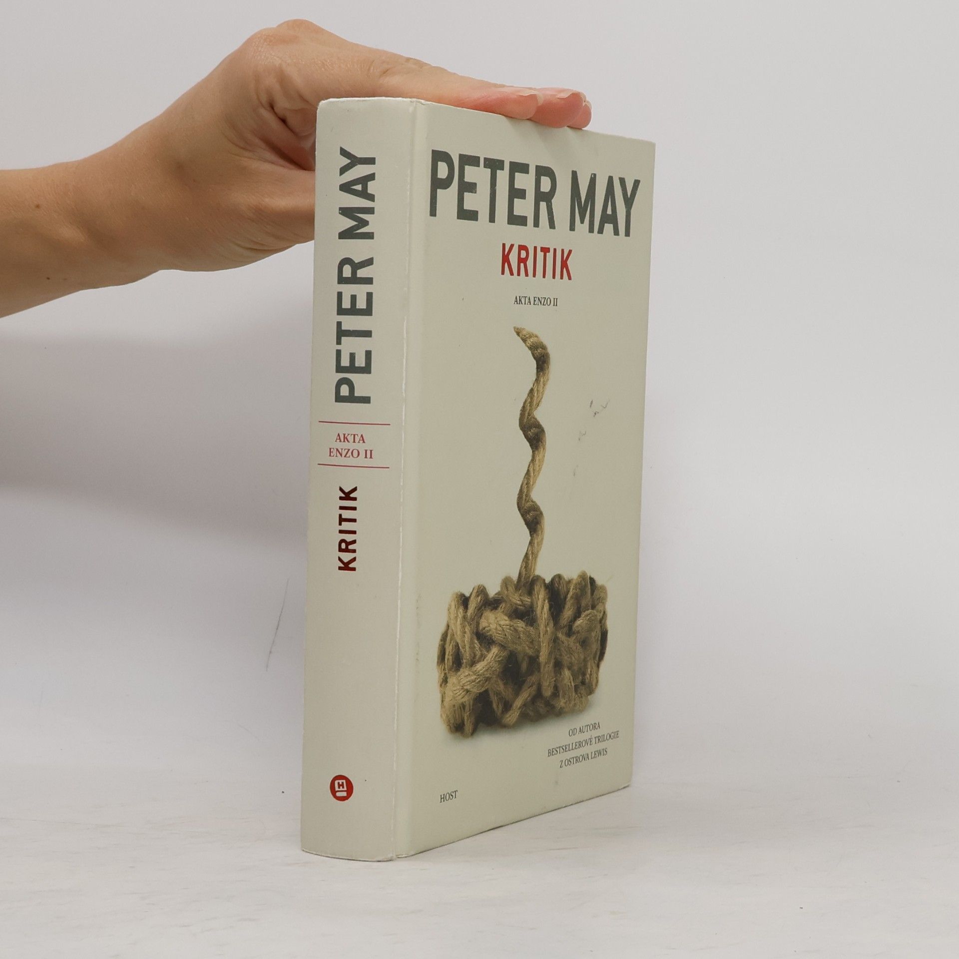 Peter May Kritik